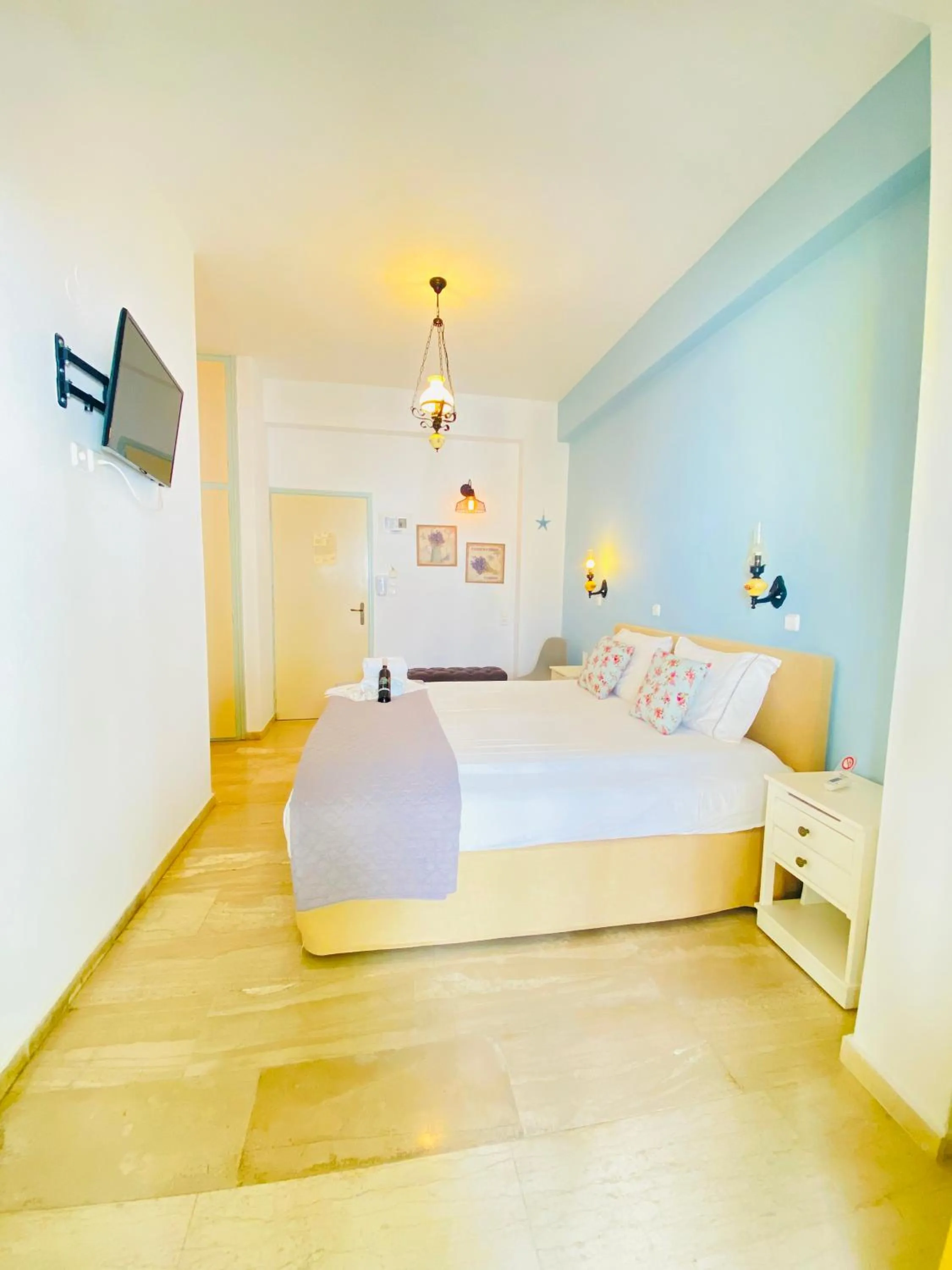 Bed in Gerani Studios