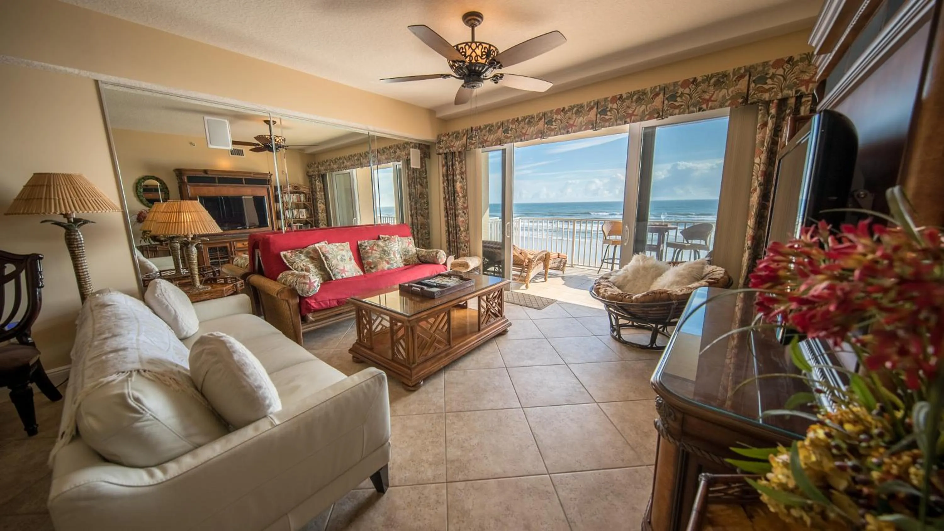 TV and multimedia in Family Friendly - Direct Oceanfront Sanibel 303