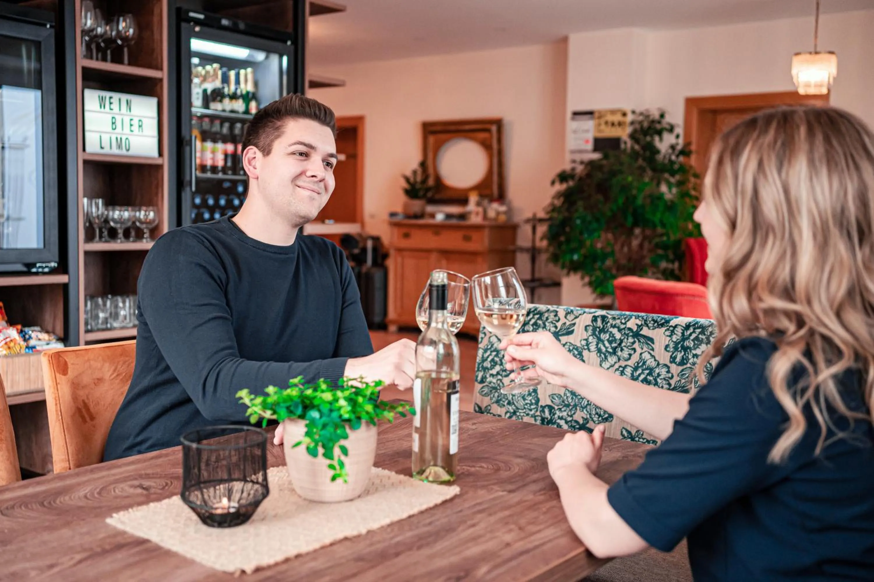 Restaurant/places to eat in Villa Thermale