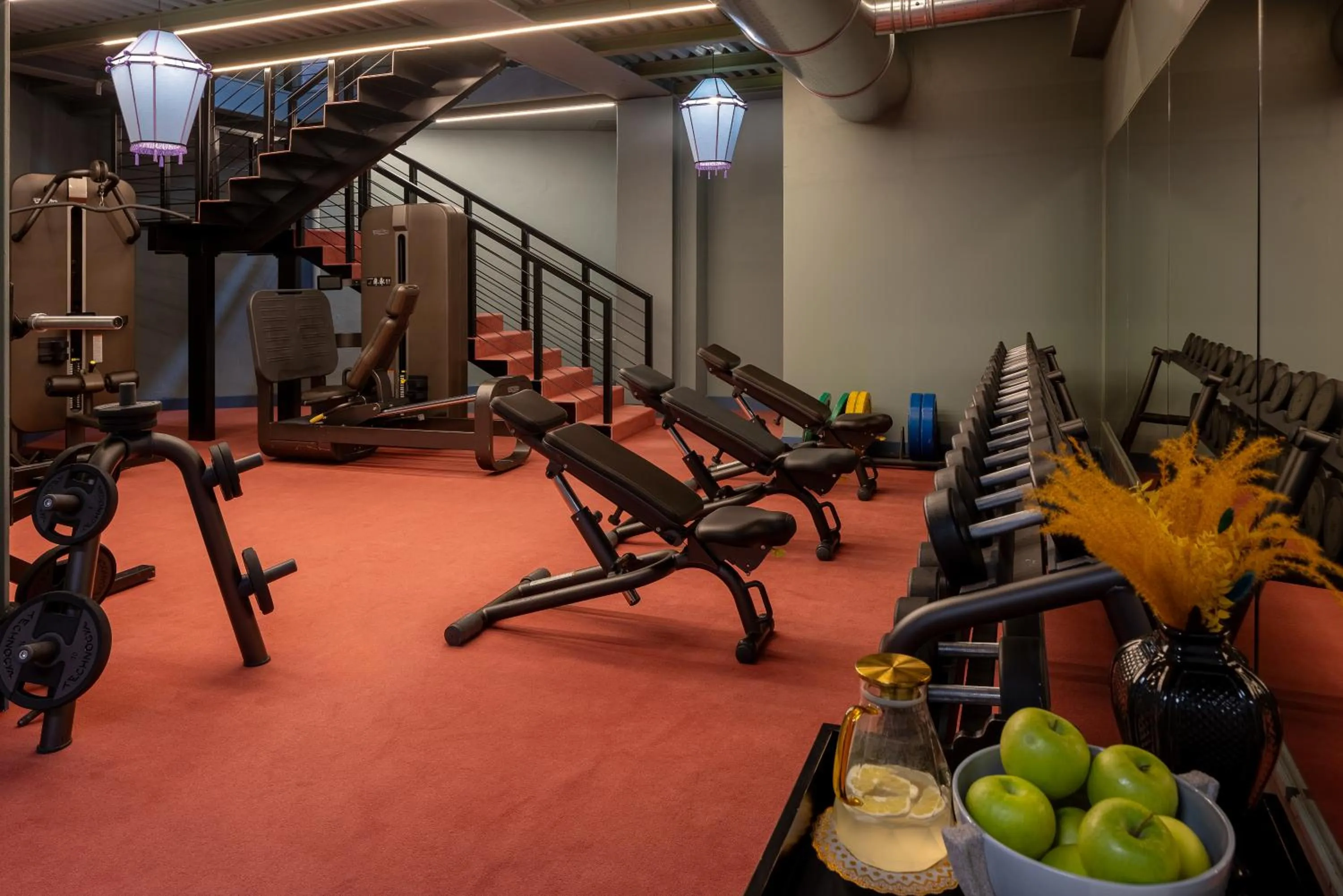 Fitness centre/facilities in Hotel Number Nine