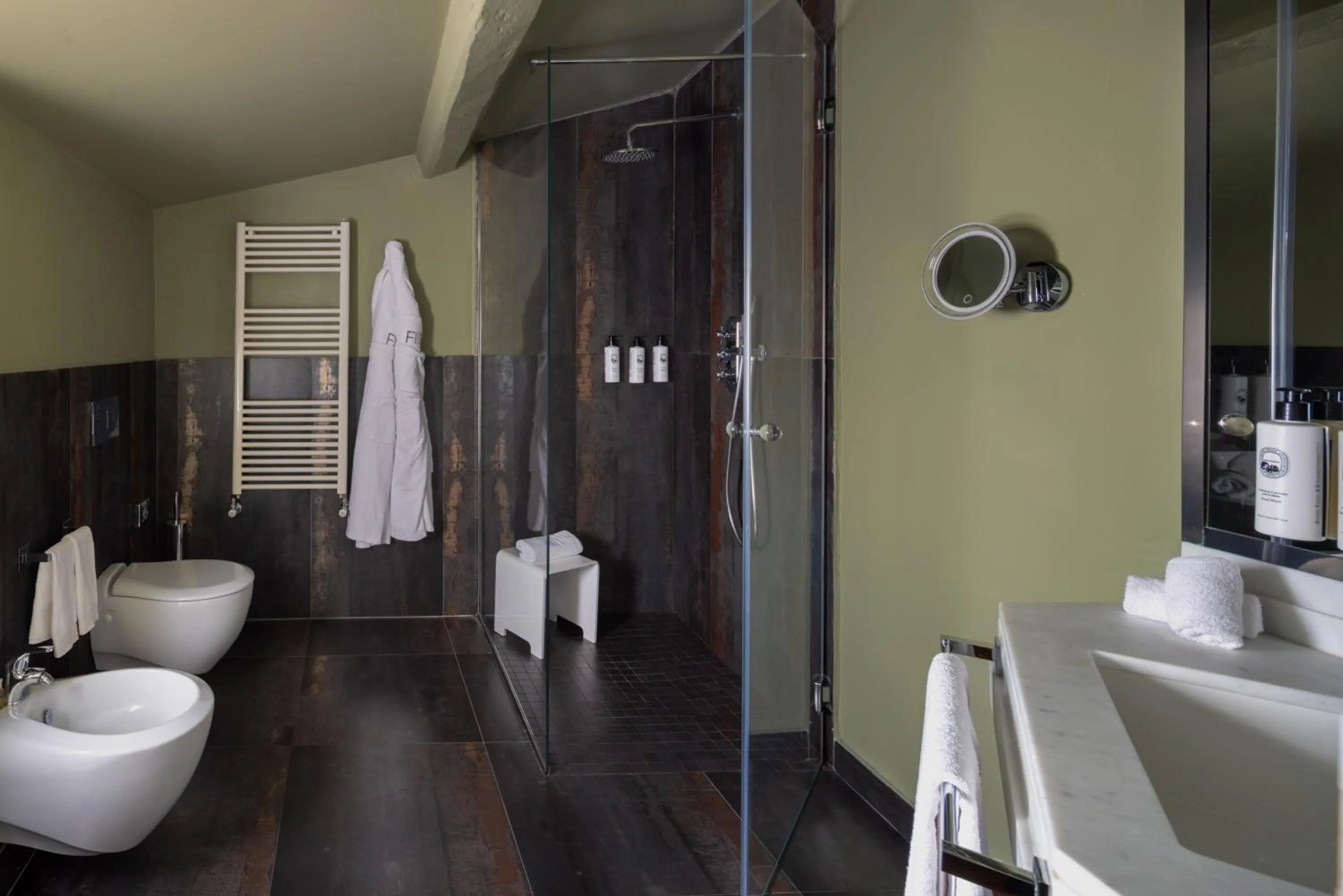 Bathroom in Hotel Number Nine