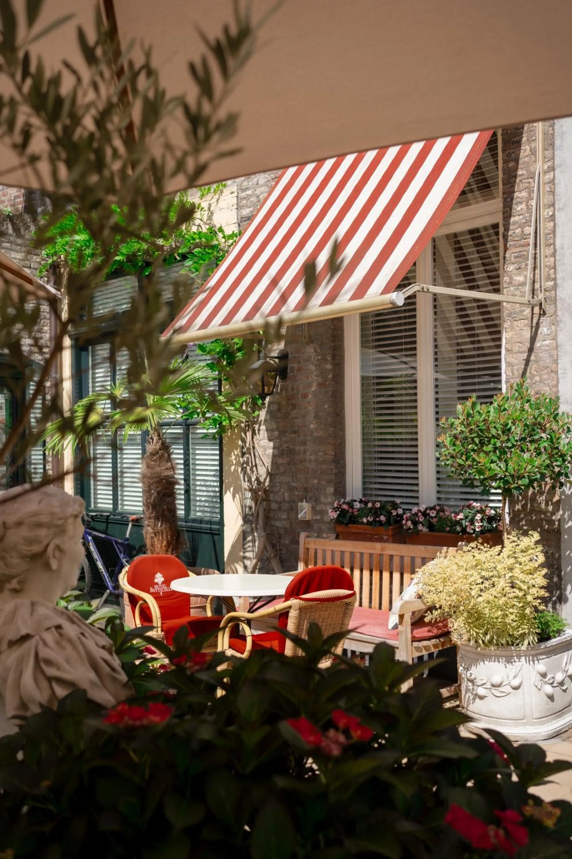 Garden in Hotel Botticelli