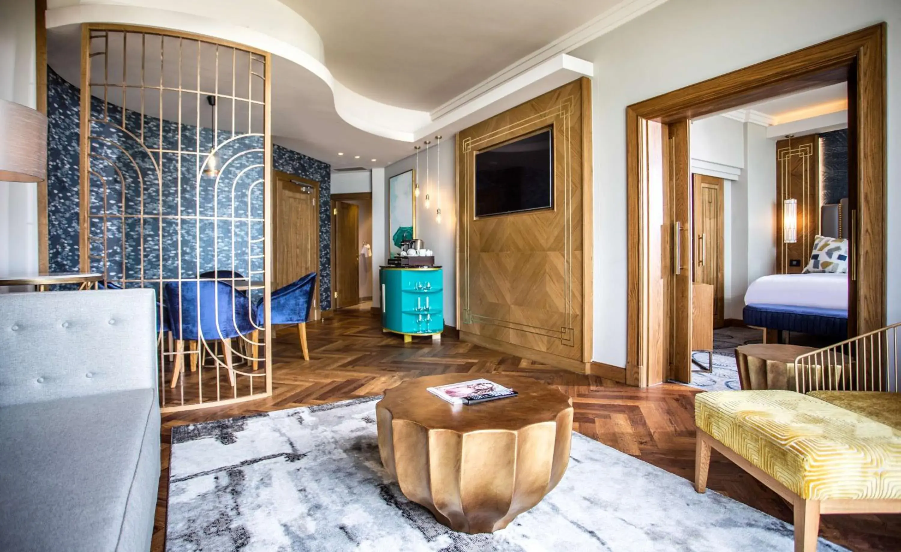 Deluxe Suite with Sleeper Couch and Balcony Non Smoking in Suncoast Hotel & Towers Deluxe Suite with Sleeper Couch and Balcony Non Smoking in Suncoast Hotel & Towers