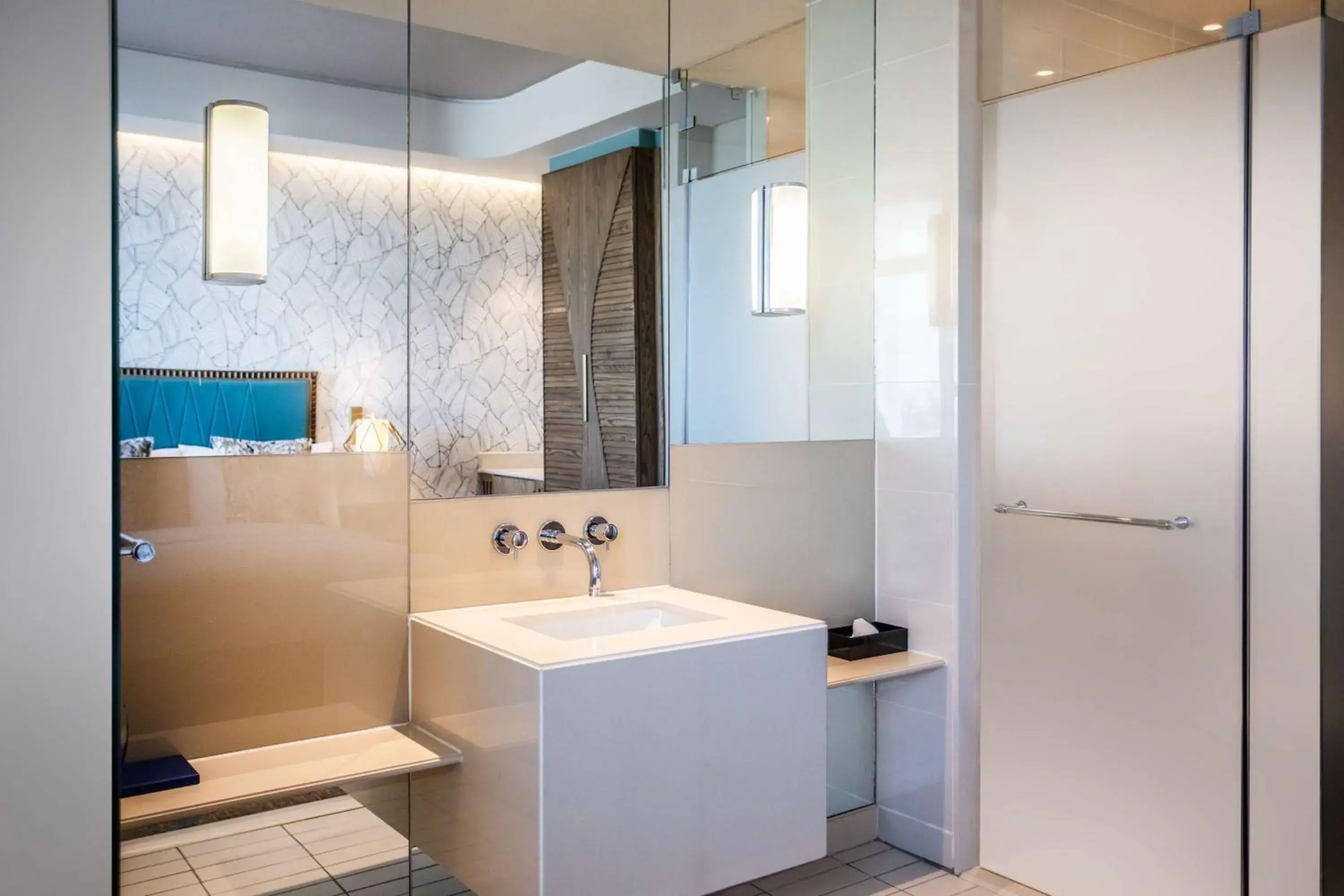 Standard Room City Facing Non Smoking in Suncoast Hotel & Towers Standard Room City Facing Non Smoking in Suncoast Hotel & Towers