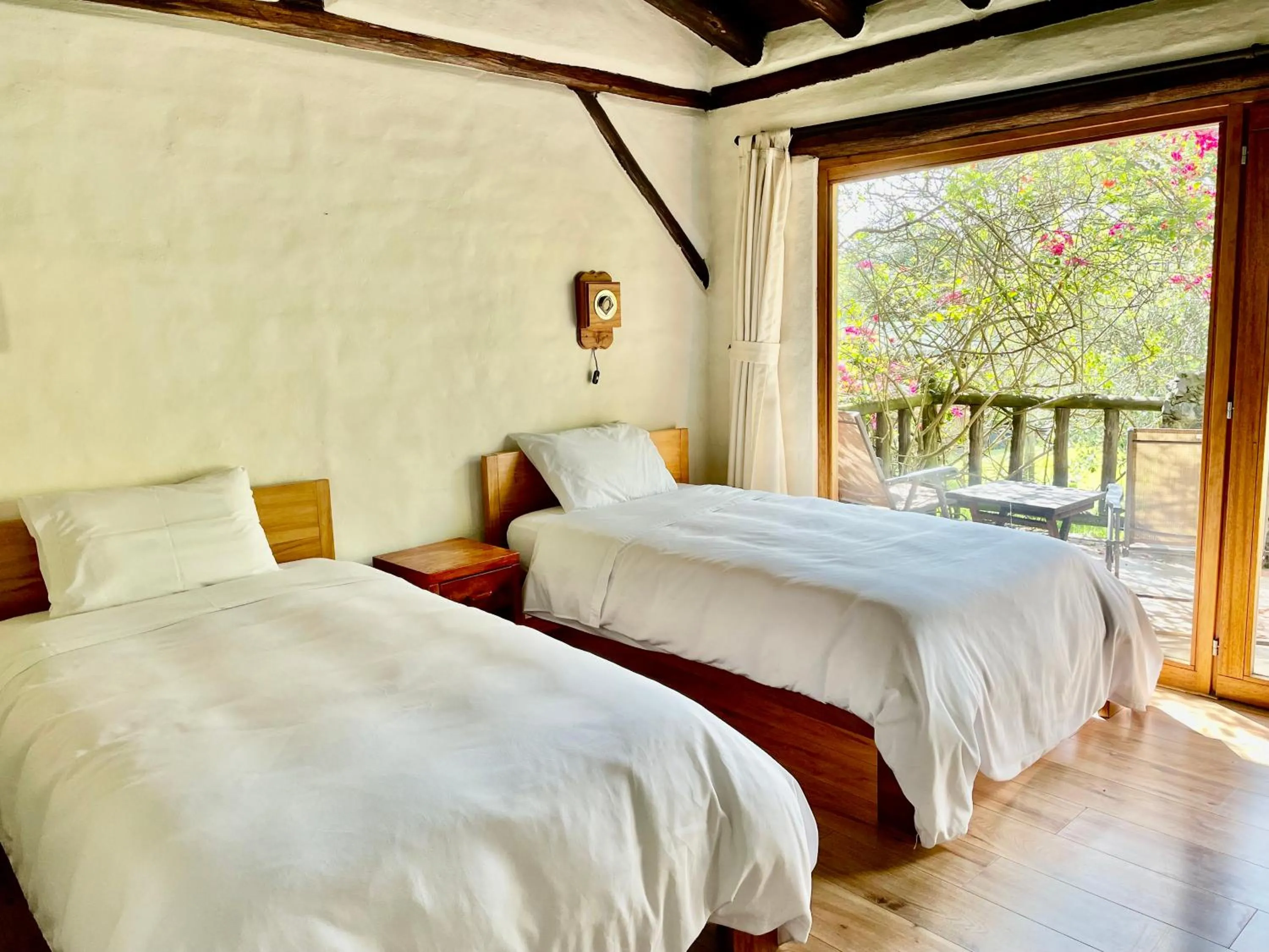 Bed in Ilatoa Lodge