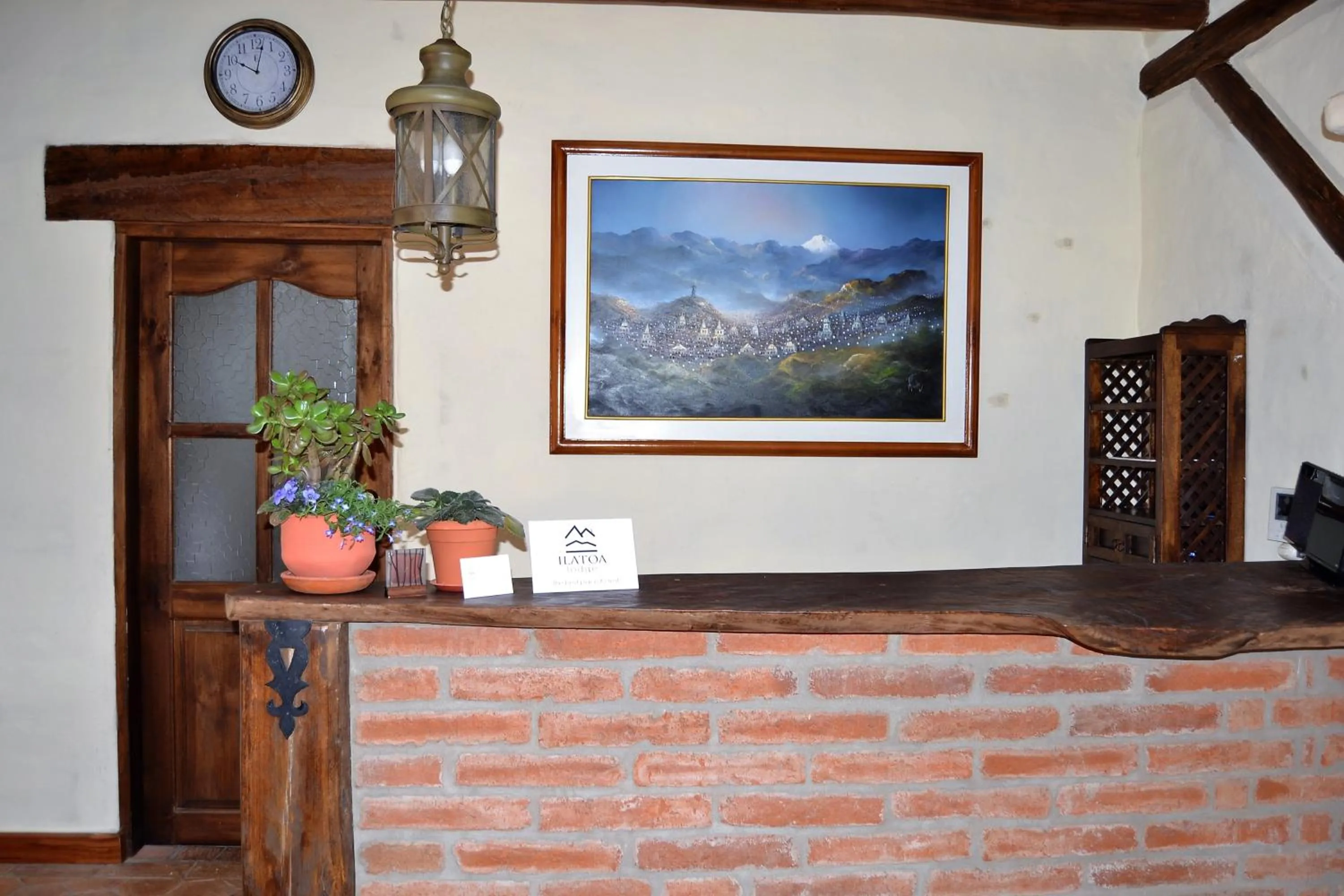 Lobby or reception in Ilatoa Lodge