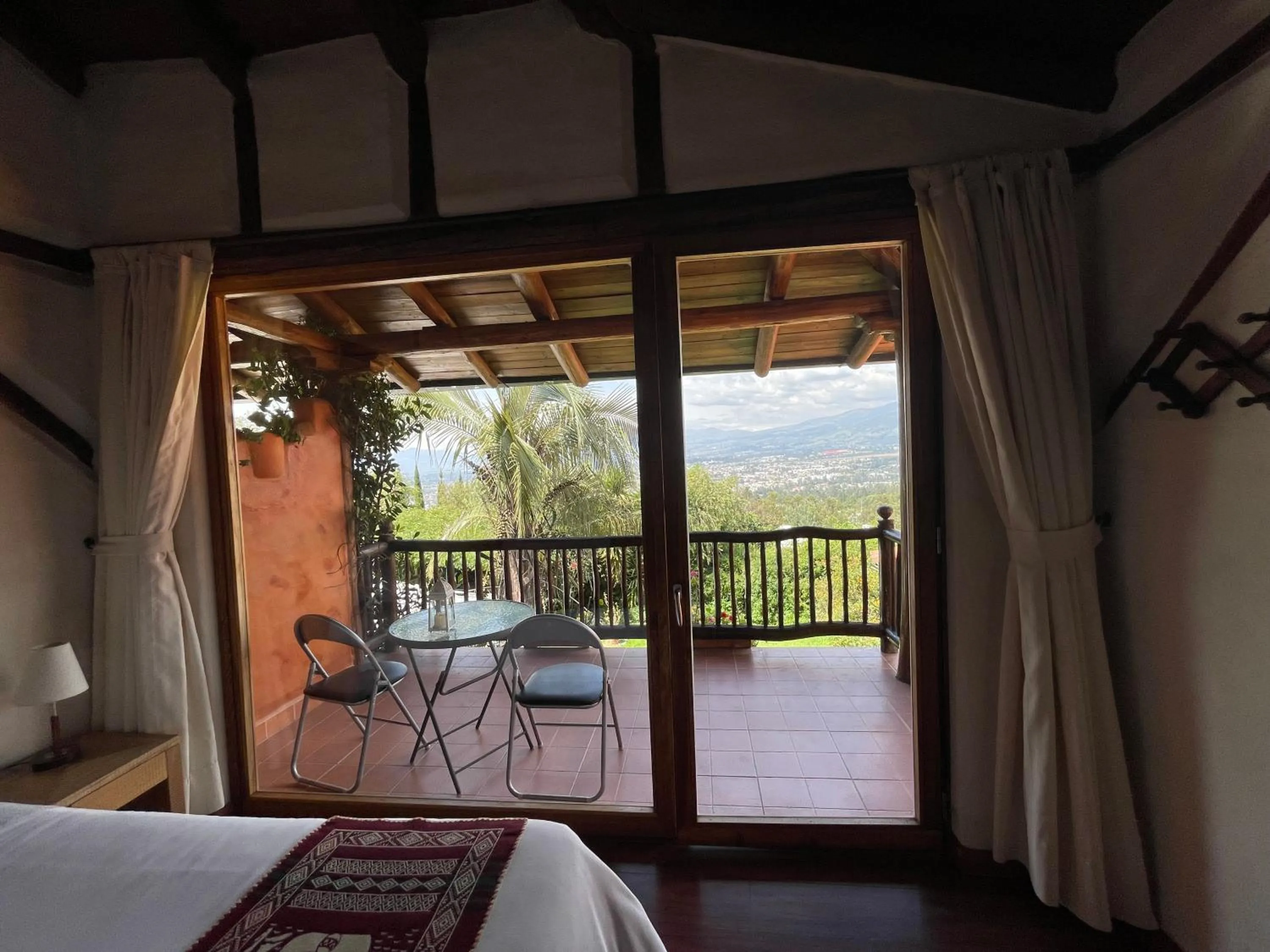 Day, Bed in Ilatoa Lodge