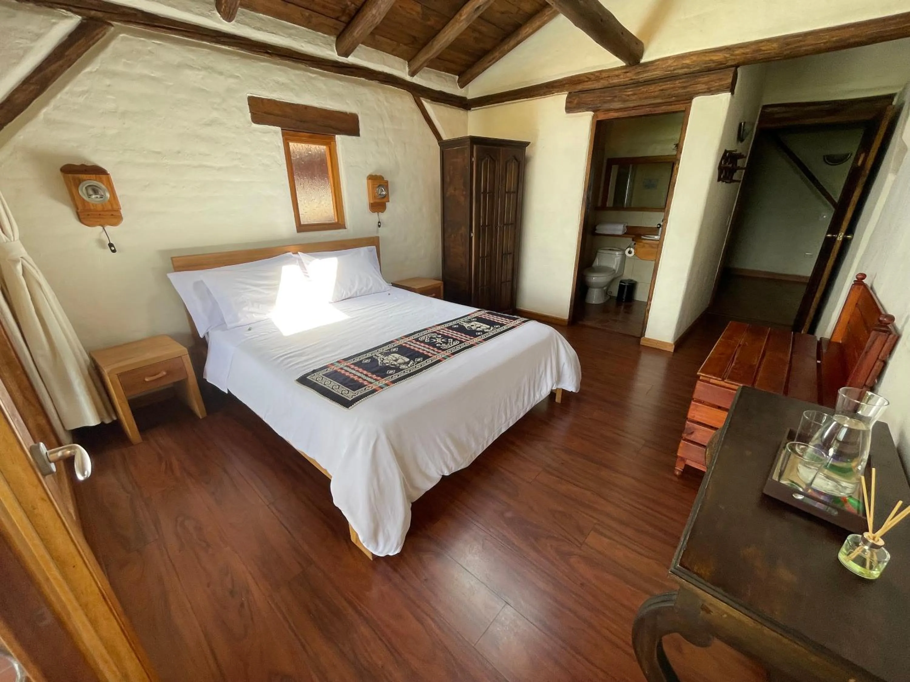 Bed in Ilatoa Lodge