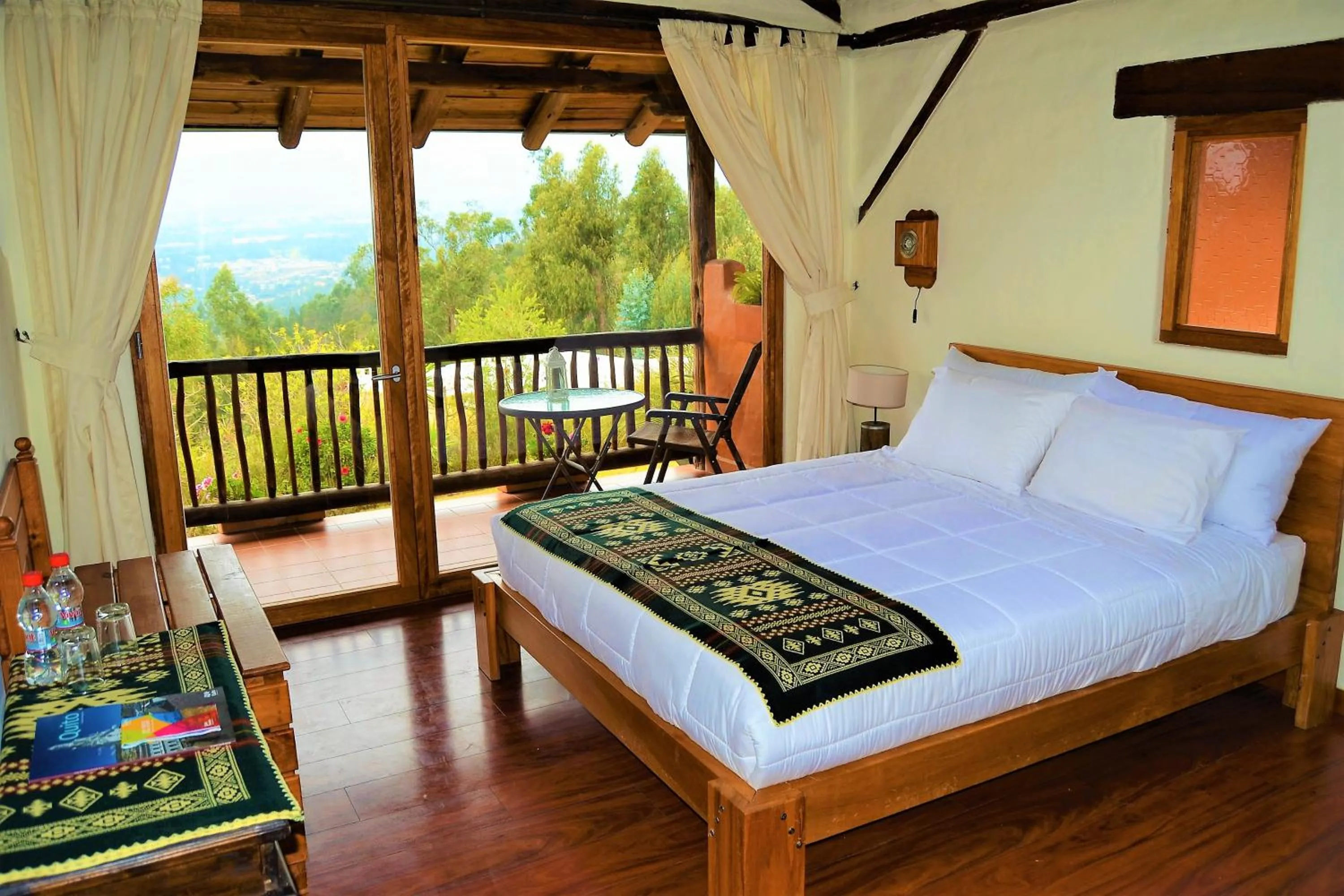 Bed in Ilatoa Lodge