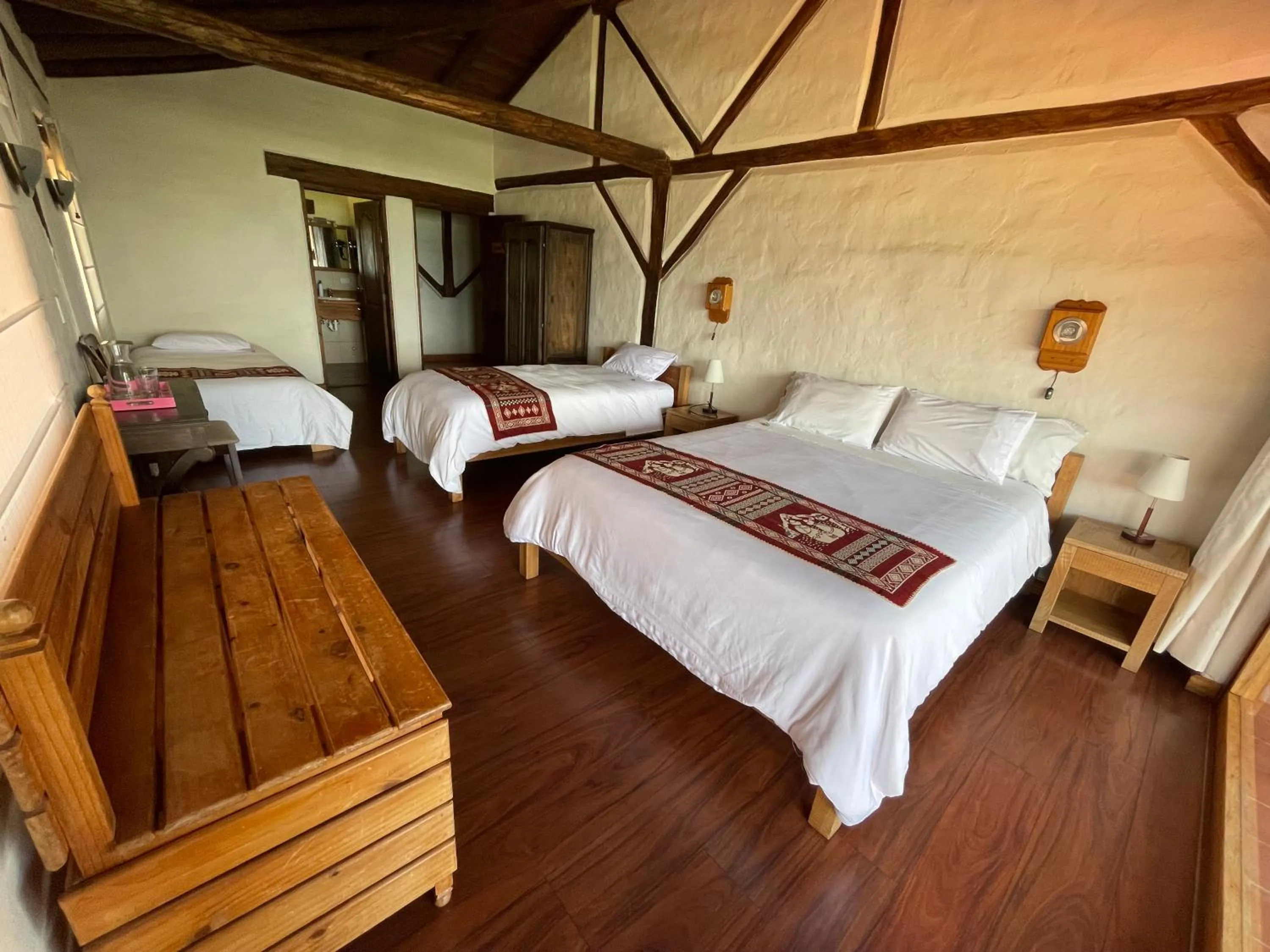 Bed in Ilatoa Lodge