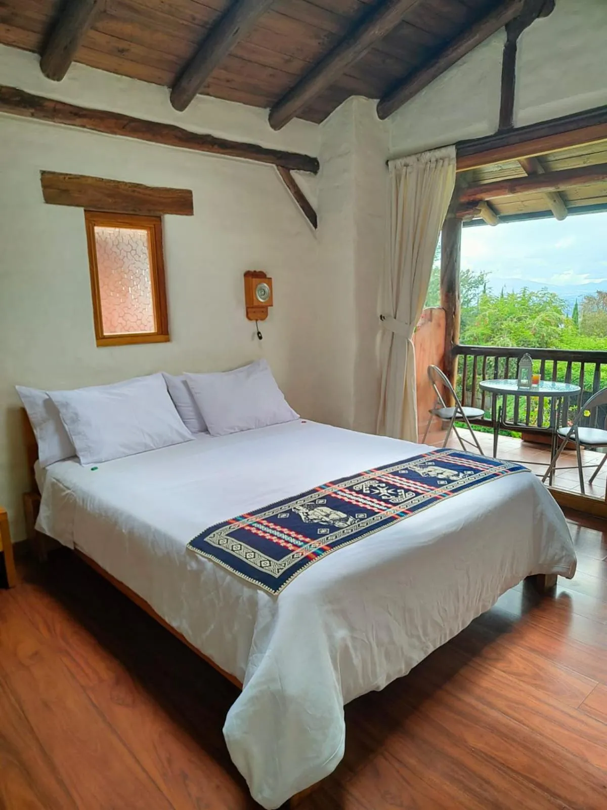 Bed in Ilatoa Lodge