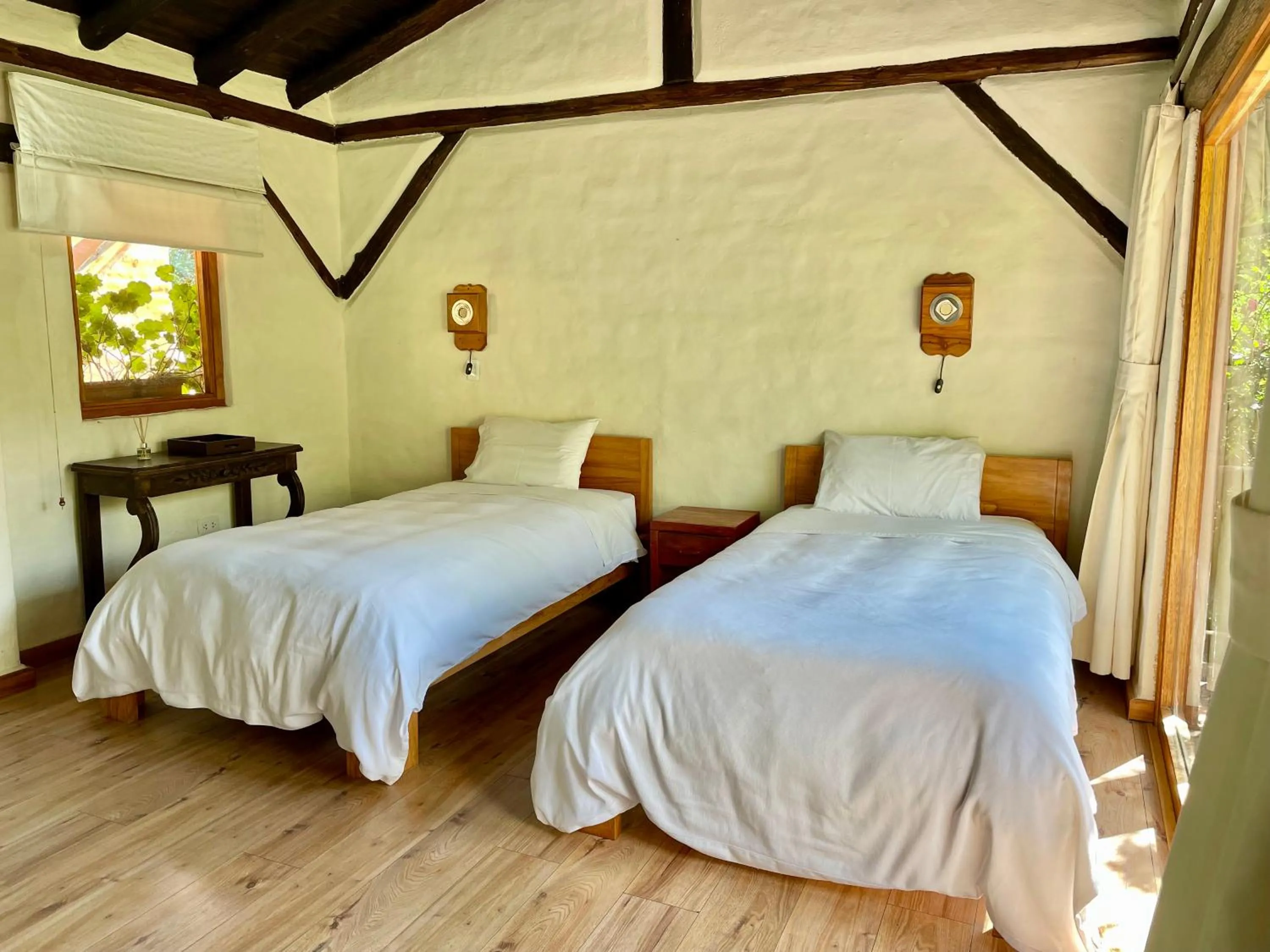 Bed in Ilatoa Lodge