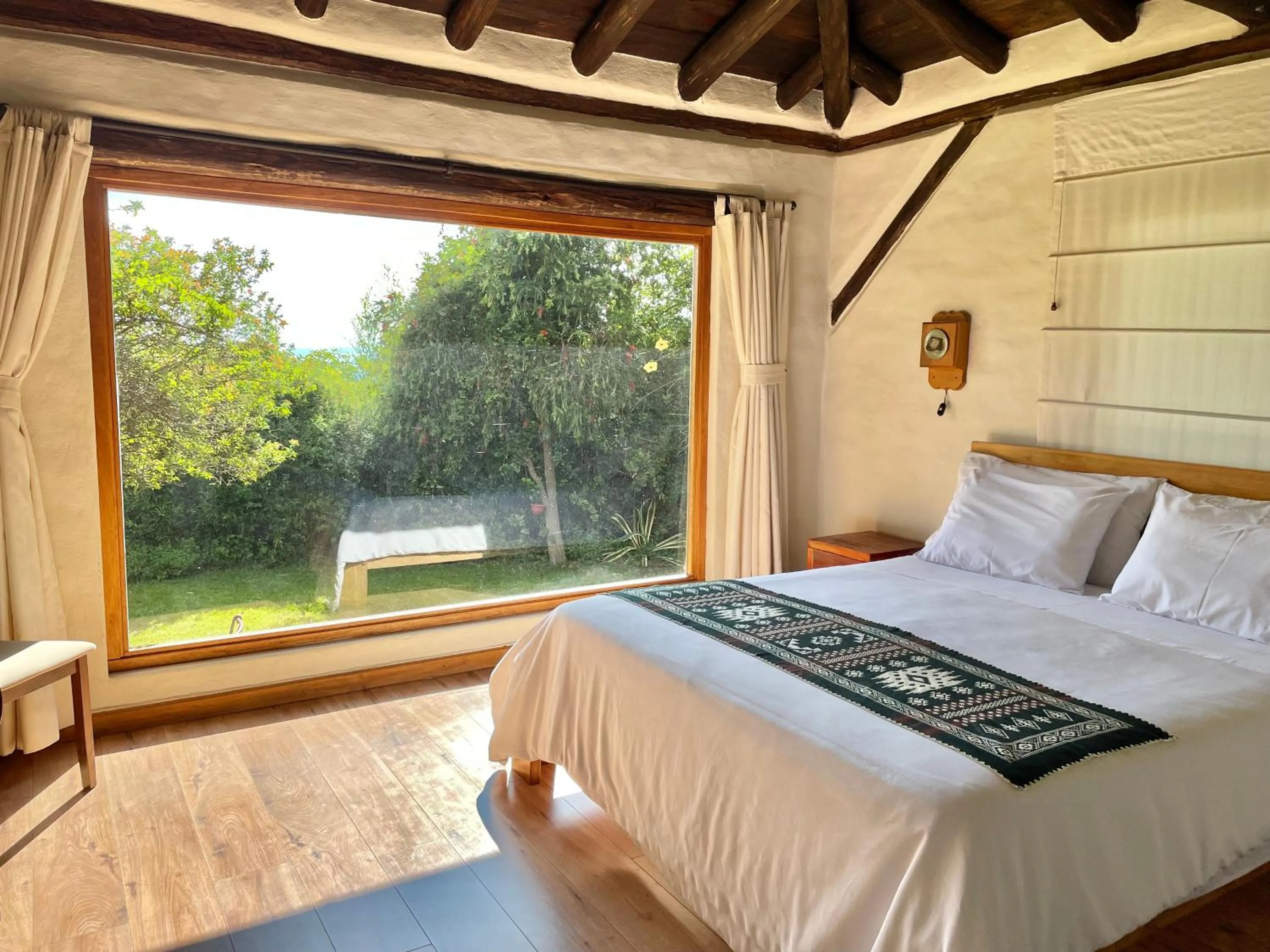 Garden, Bed in Ilatoa Lodge
