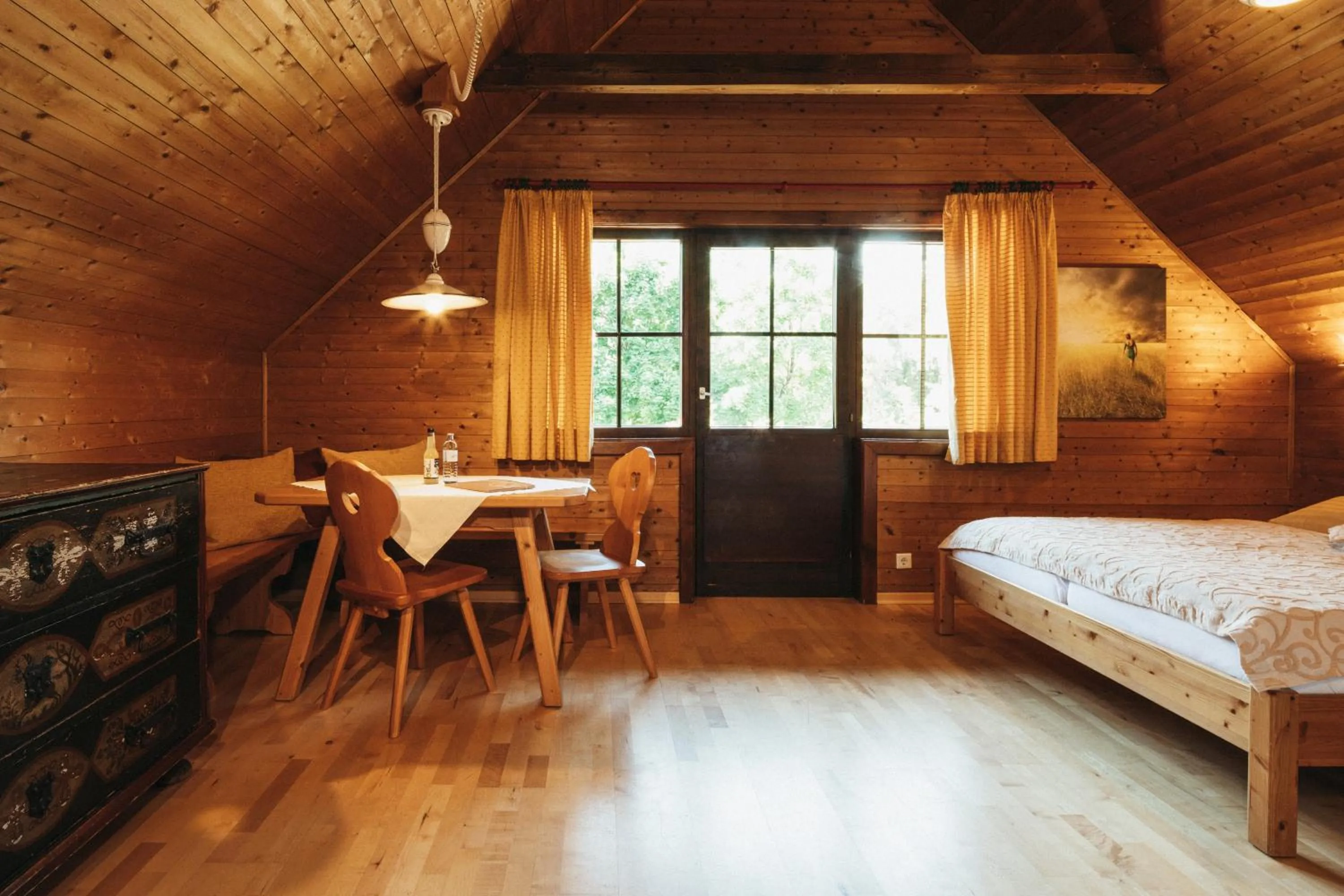 Bed in Naturel Hoteldorf Seeleitn