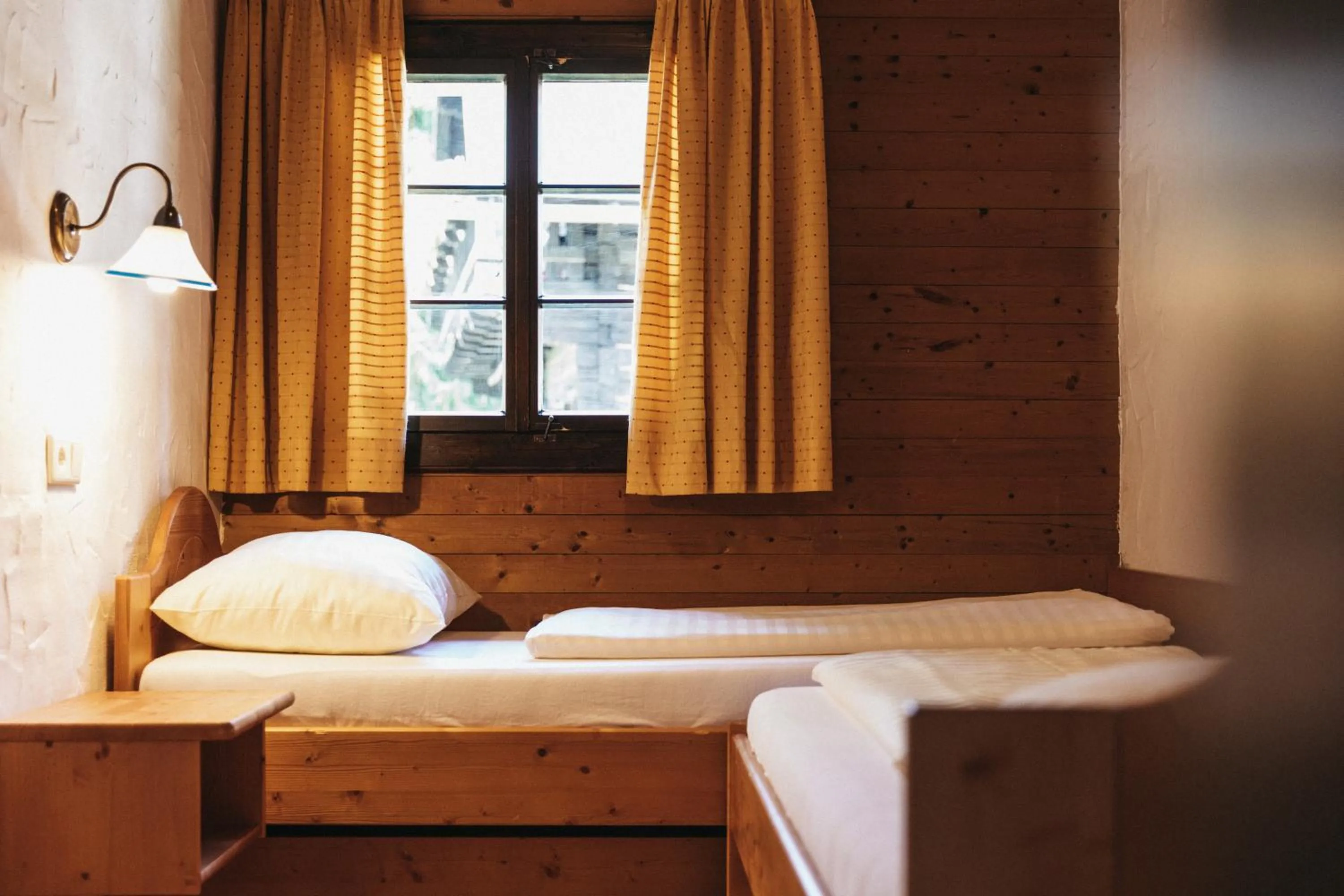 Bed in Naturel Hoteldorf Seeleitn