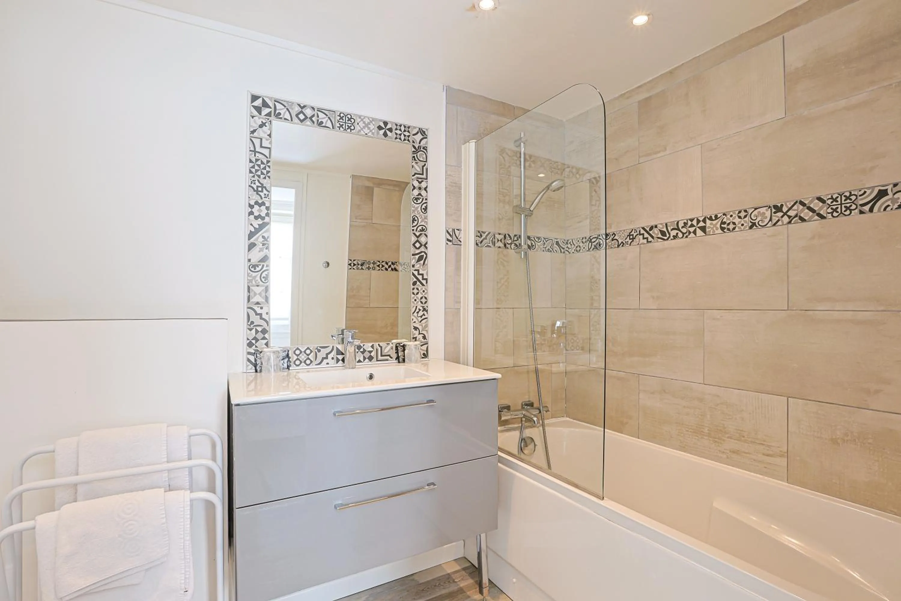 Bathroom in Hôtel François d'O