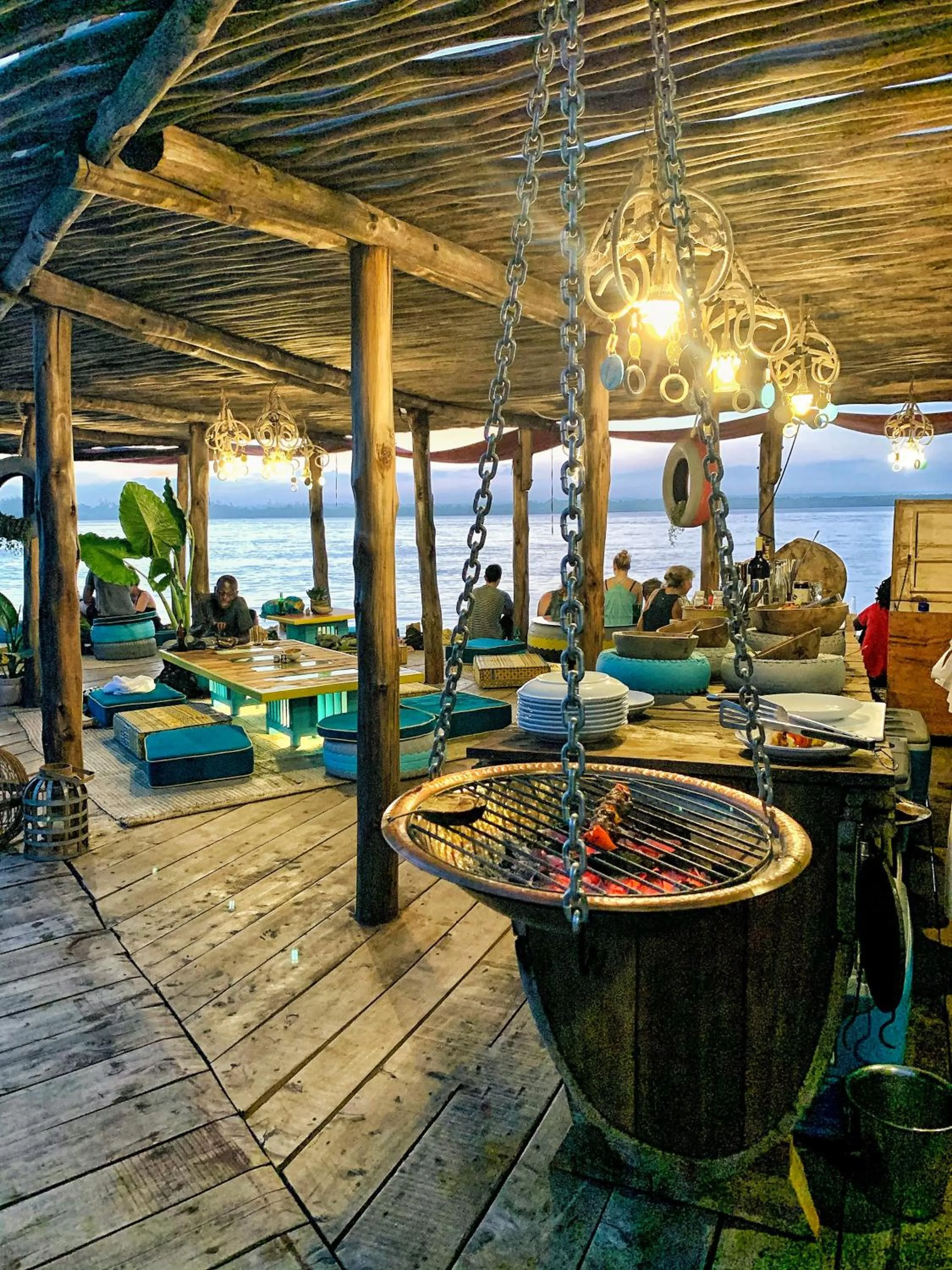 Lounge or bar in Temple Point Resort