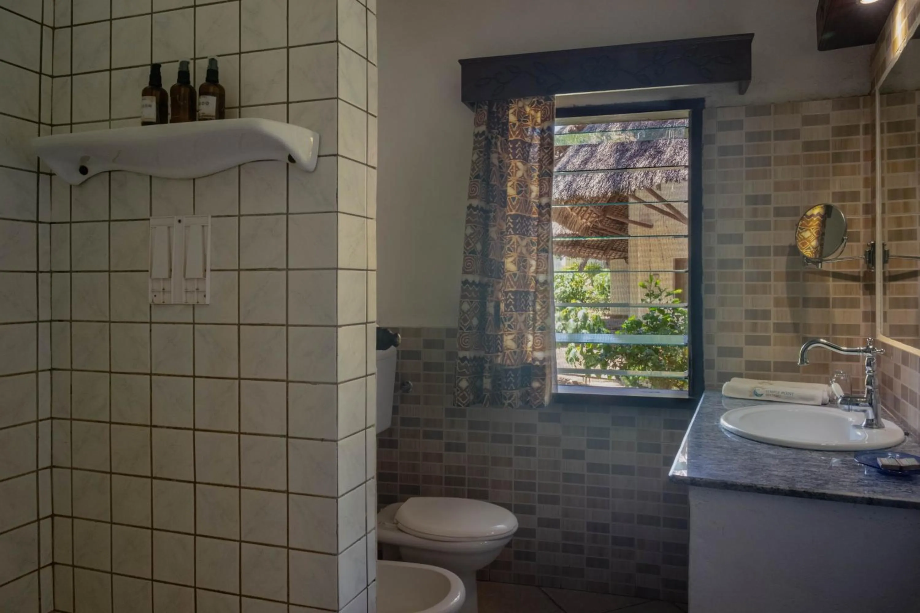 Shower in Temple Point Resort