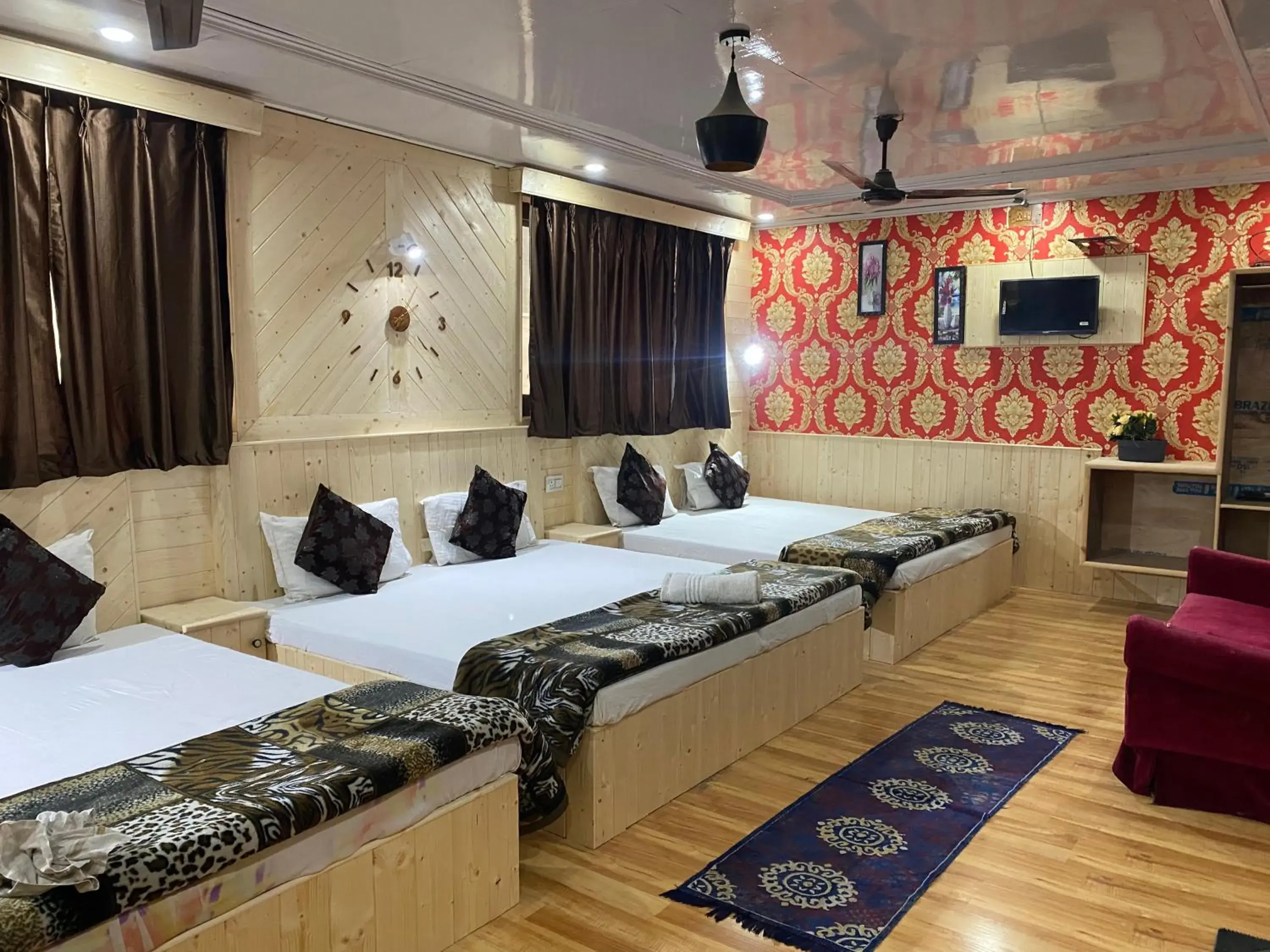 Bed in Hotel Young Mamta Bed in Hotel Young Mamta