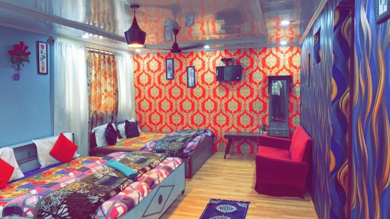 Bed in Hotel Young Mamta