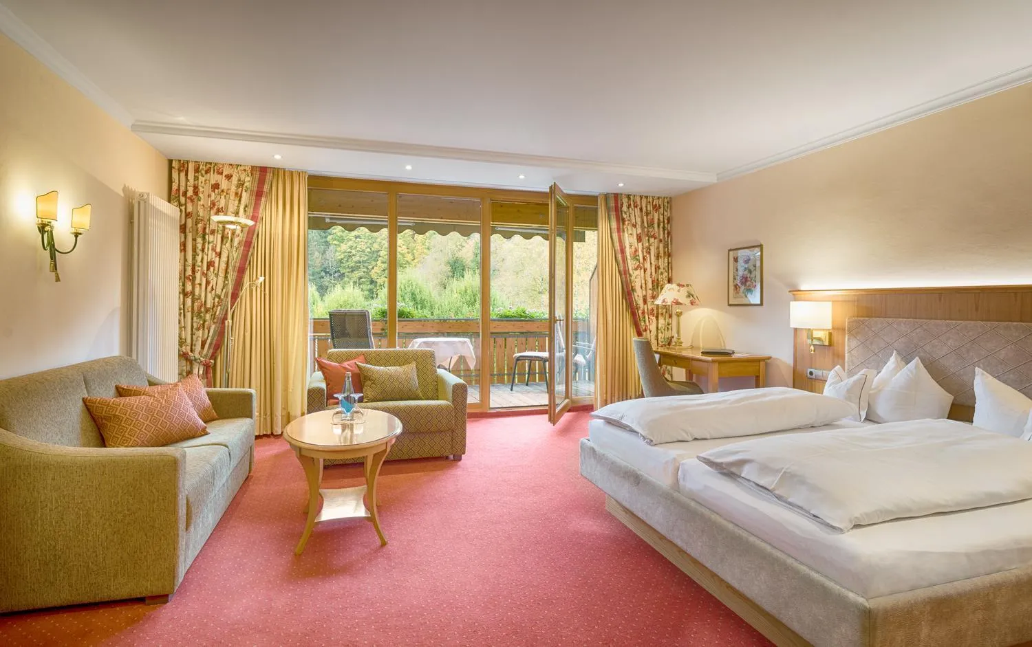 Double Room "Vogelwiese de Luxe" in Hotel Thomahof