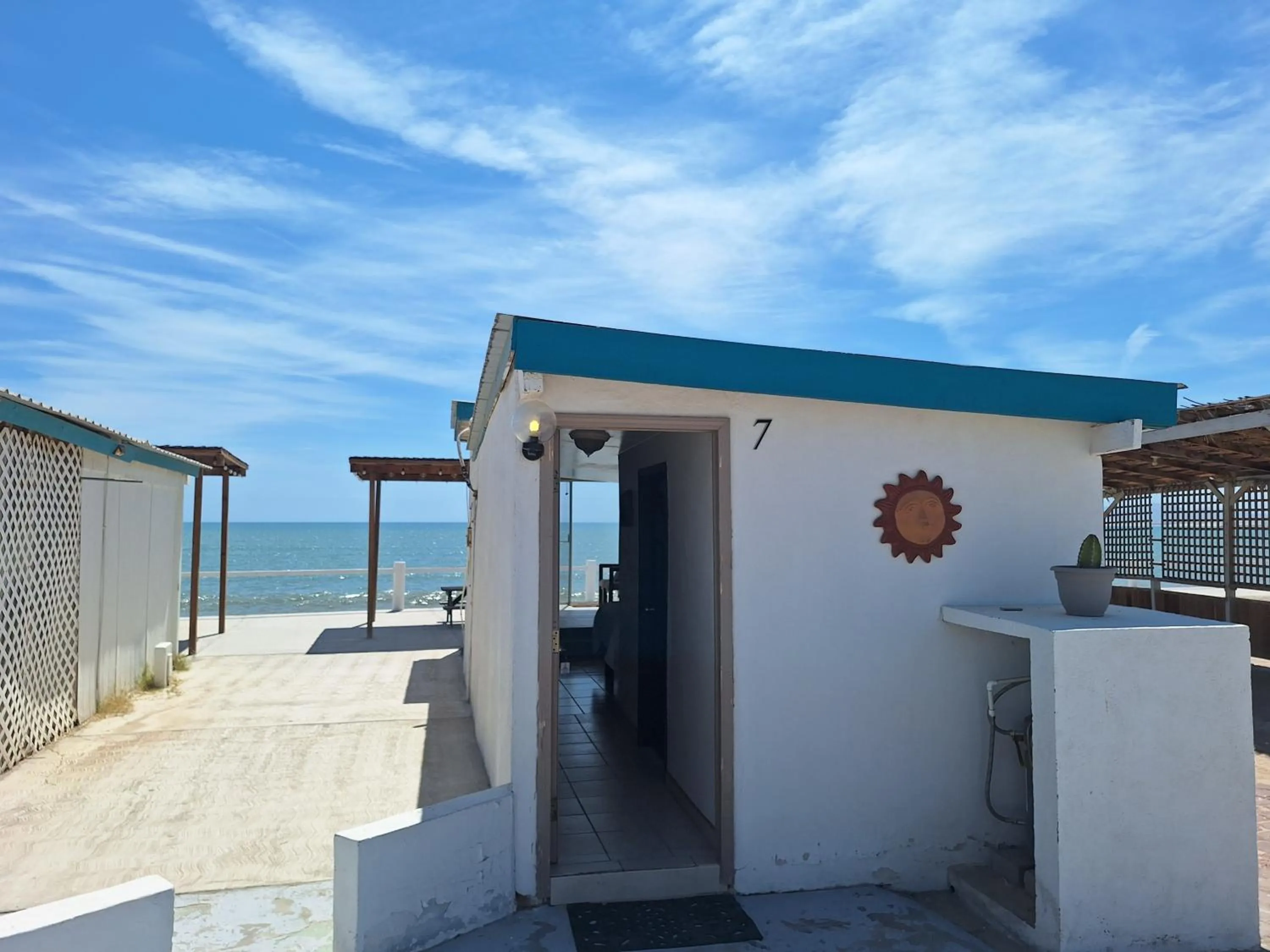 #7 Beach Front Private Room