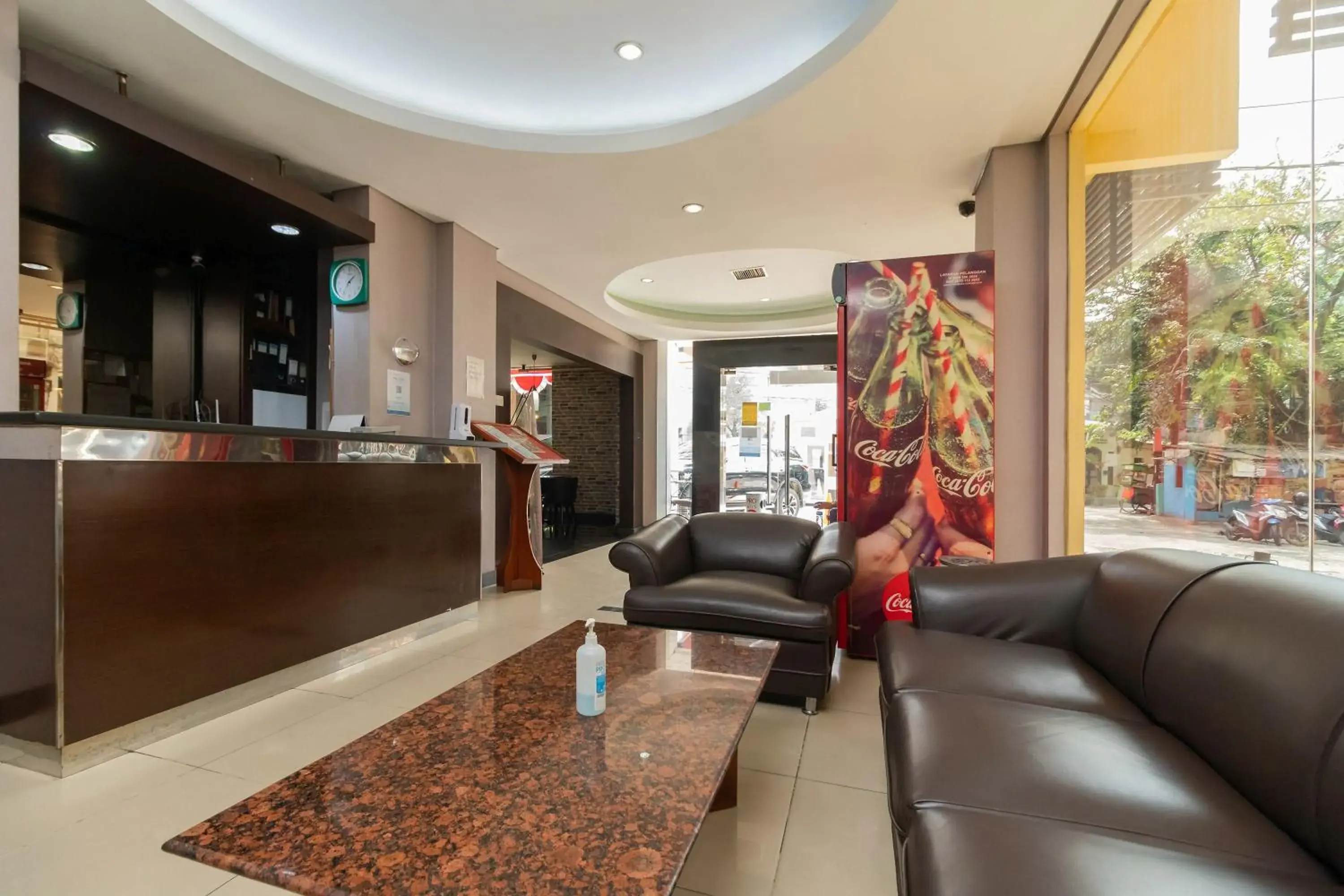 Lobby or reception in RedDoorz at Jalan Gunung Sahari Lobby or reception in RedDoorz at Jalan Gunung Sahari