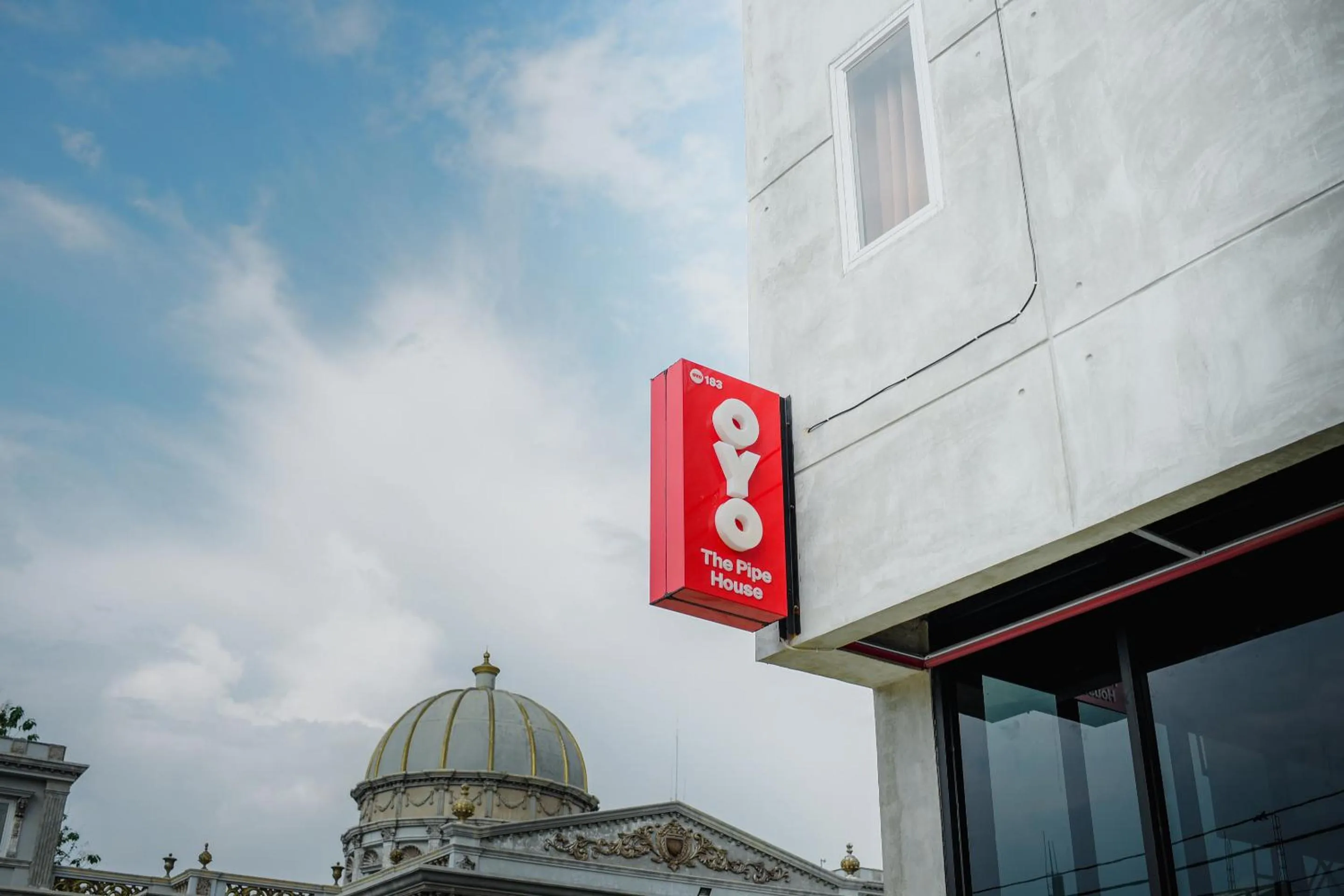 Property logo or sign in OYO 183 The Pipe House