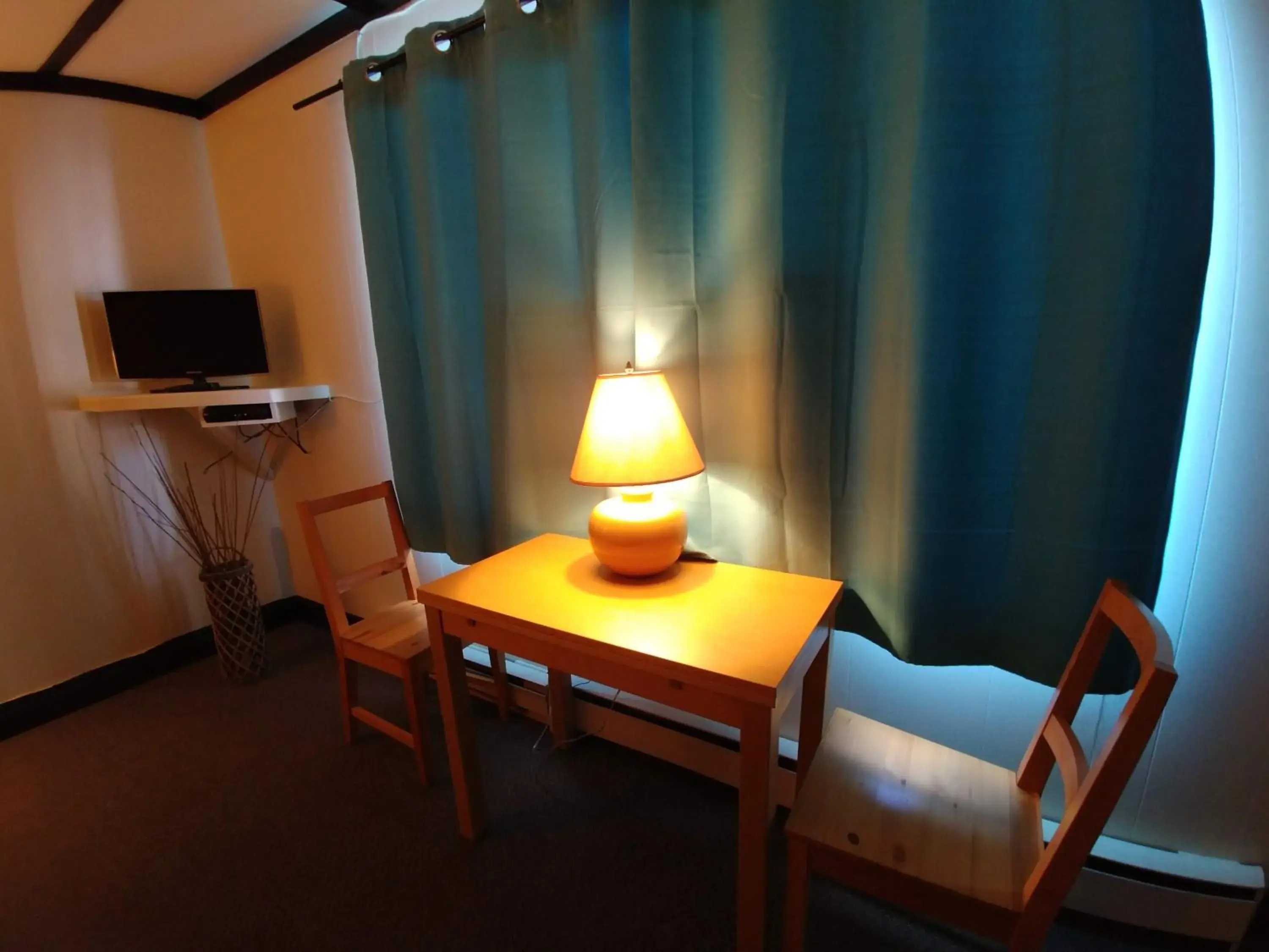 Standard Suite 5 in Dwight Riverside Inn Standard Suite 5 in Dwight Riverside Inn