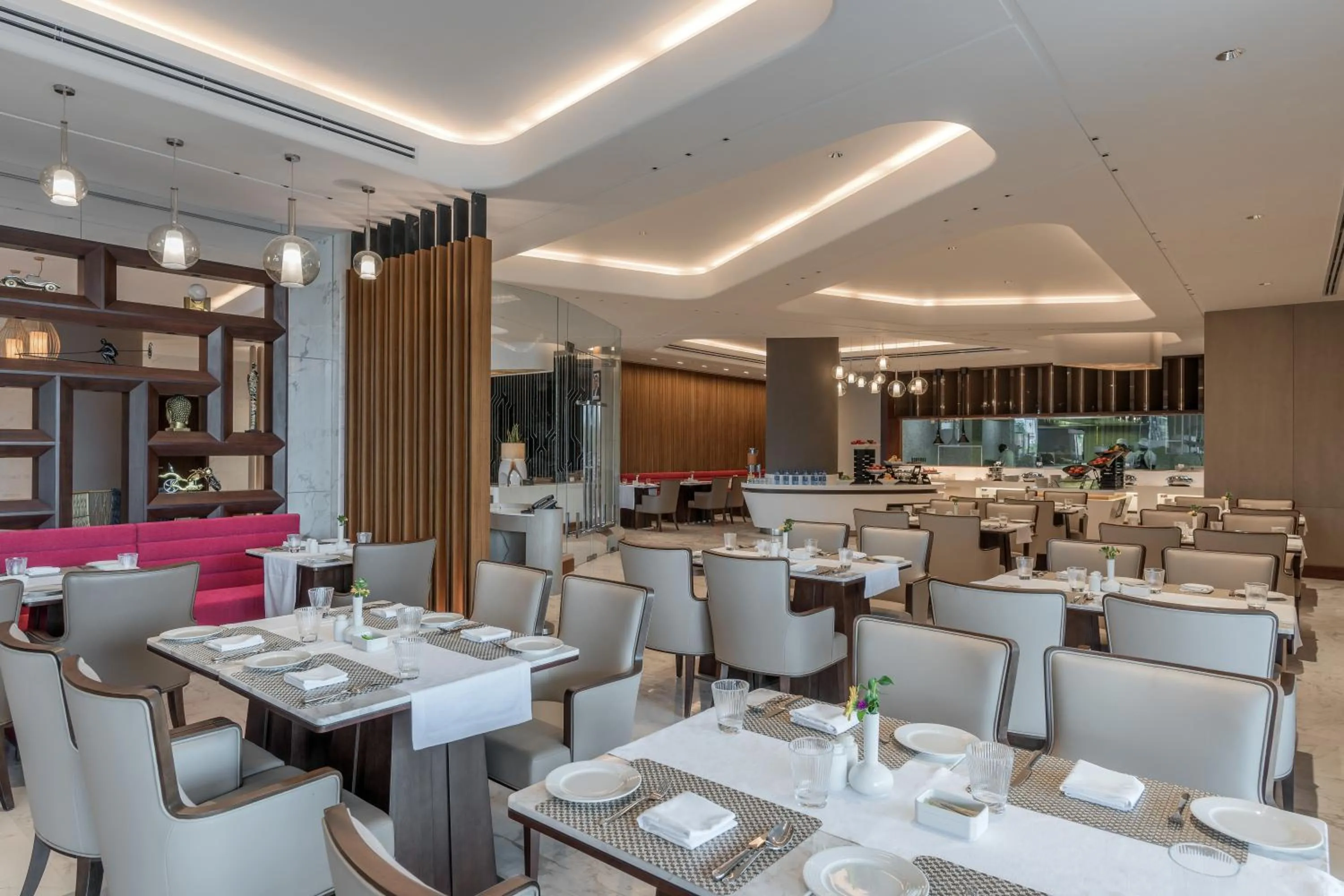 Restaurant/places to eat in Neelkanth Sarovar Premiere