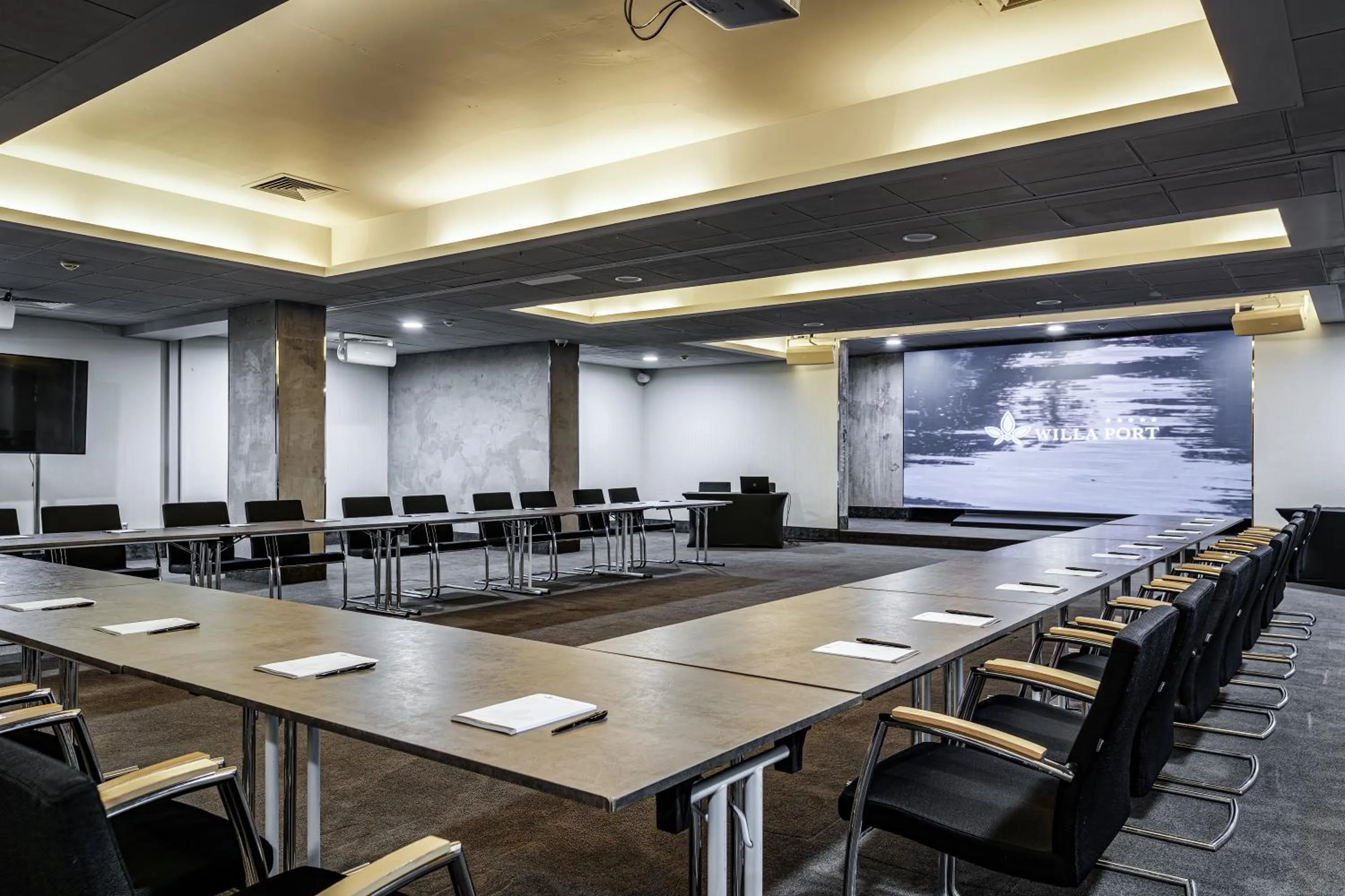 TV and multimedia in Willa Port