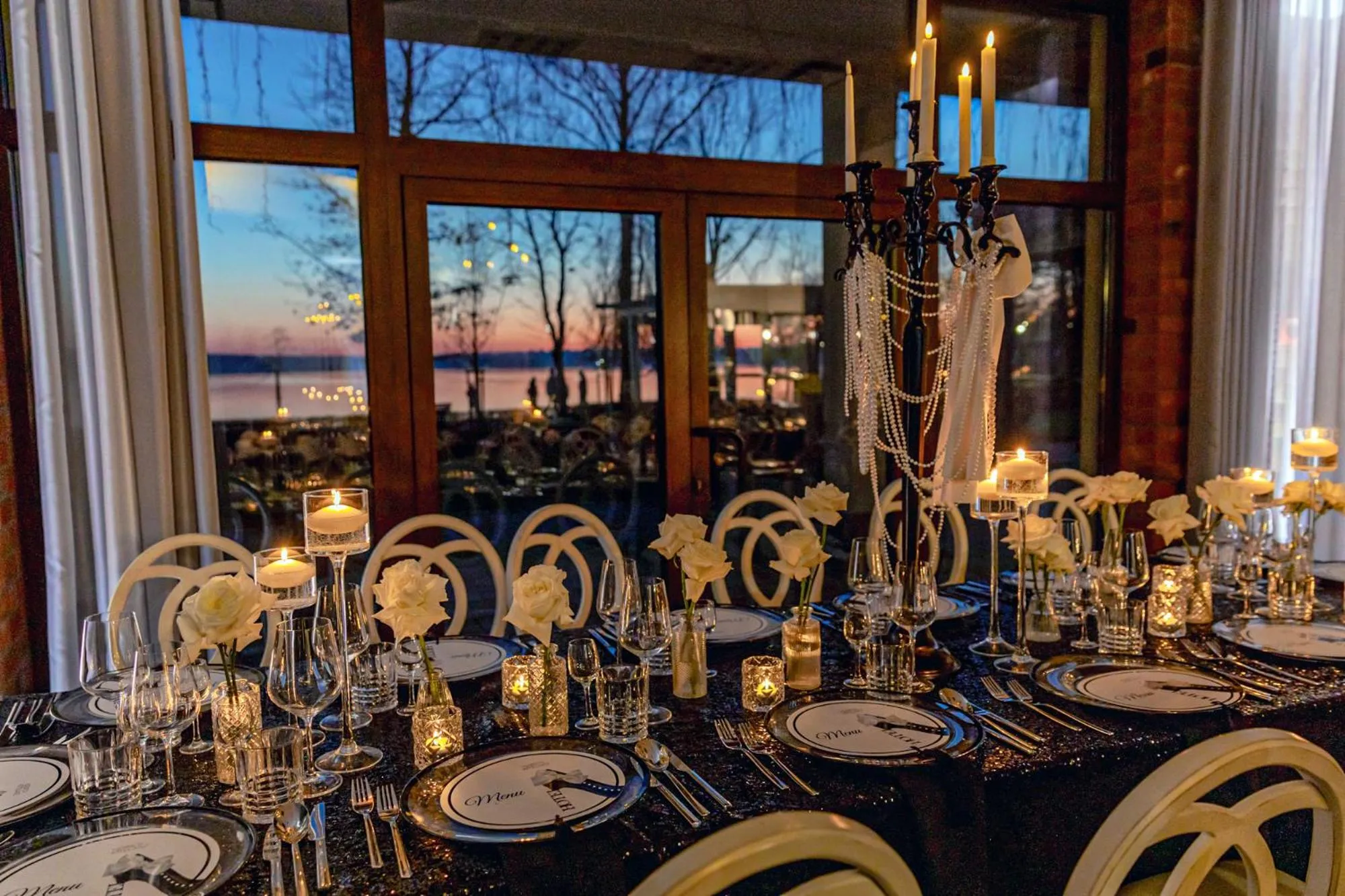 Restaurant/places to eat in Willa Port