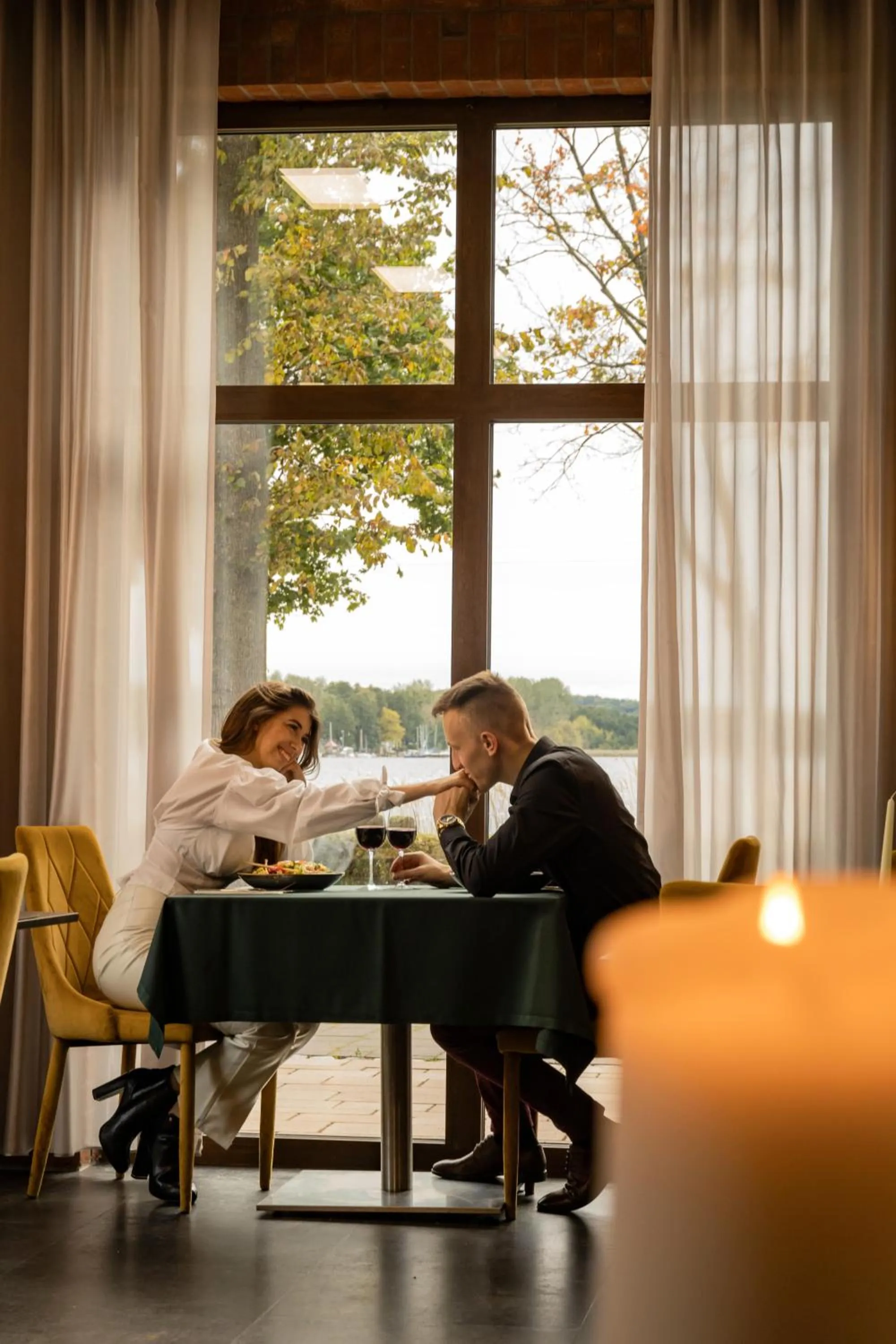 Restaurant/places to eat in Willa Port