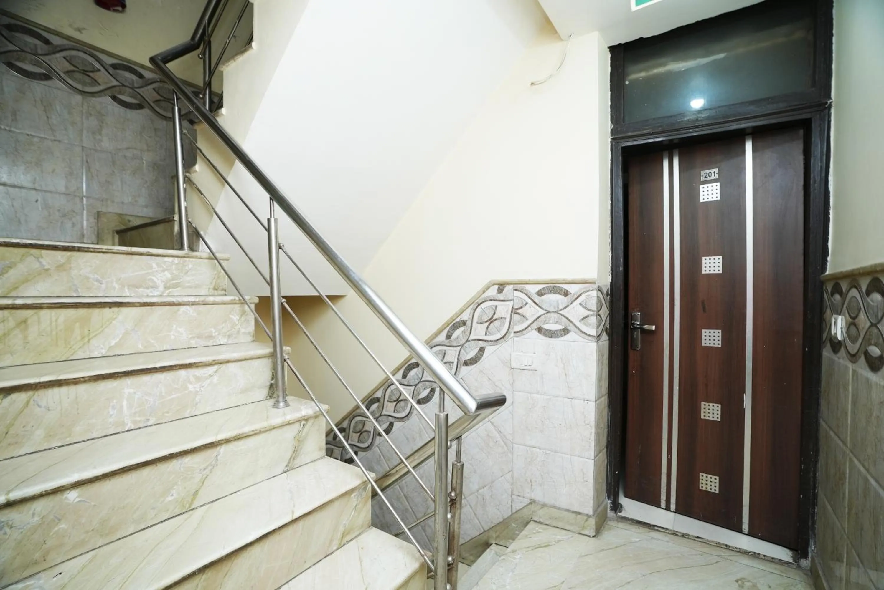 Hotel Ashirwad near New Delhi Railway Station, Paharganj