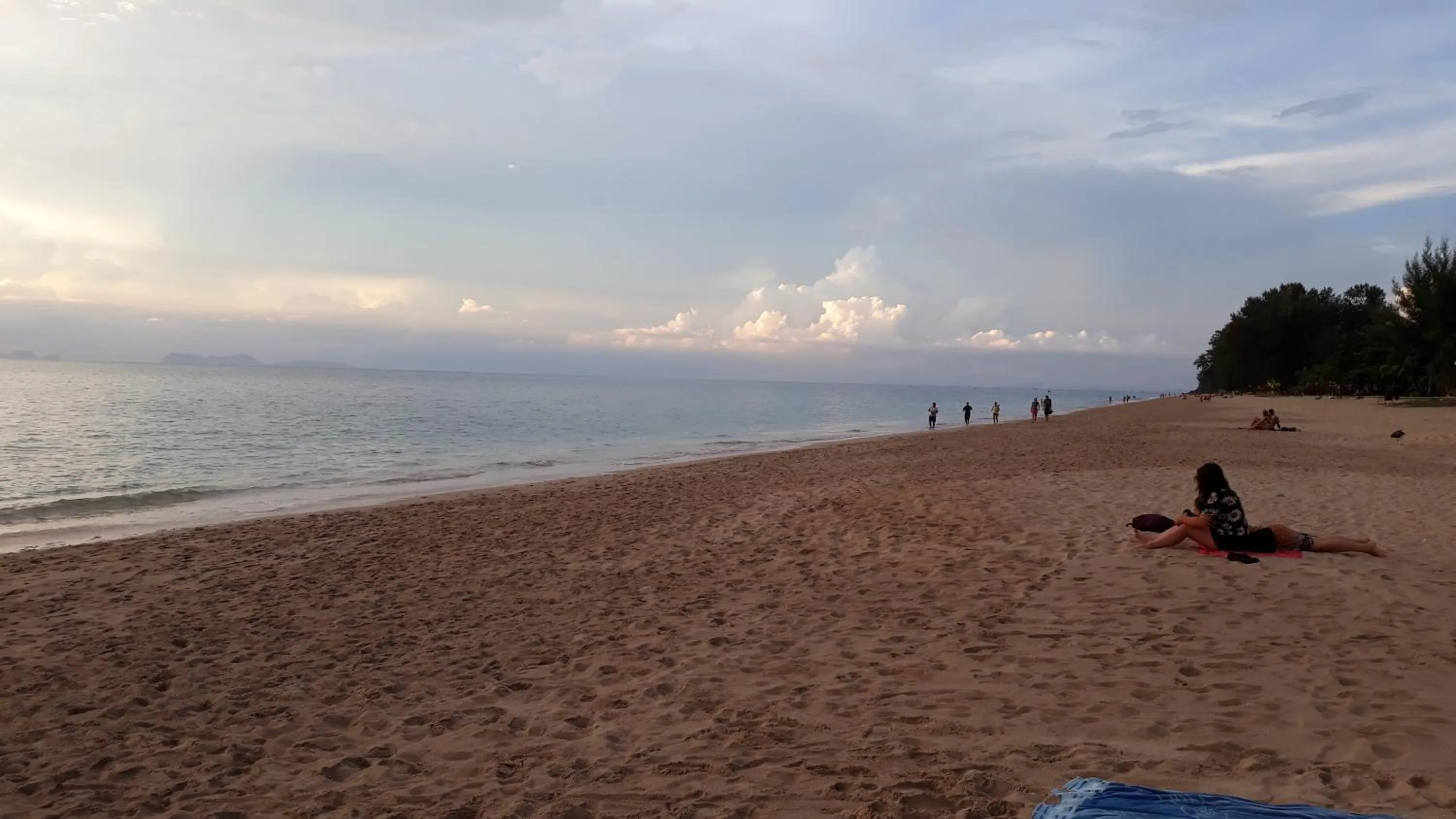 Fill - Feel @ Long Beach Resort