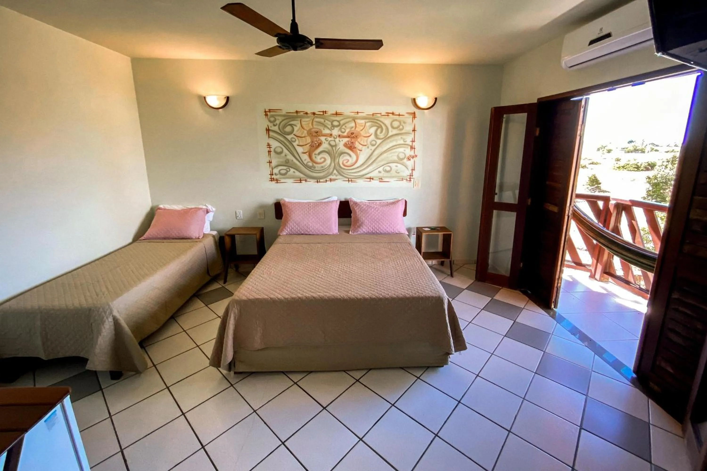 Bedroom, Bed in Pousada Coral de Fogo