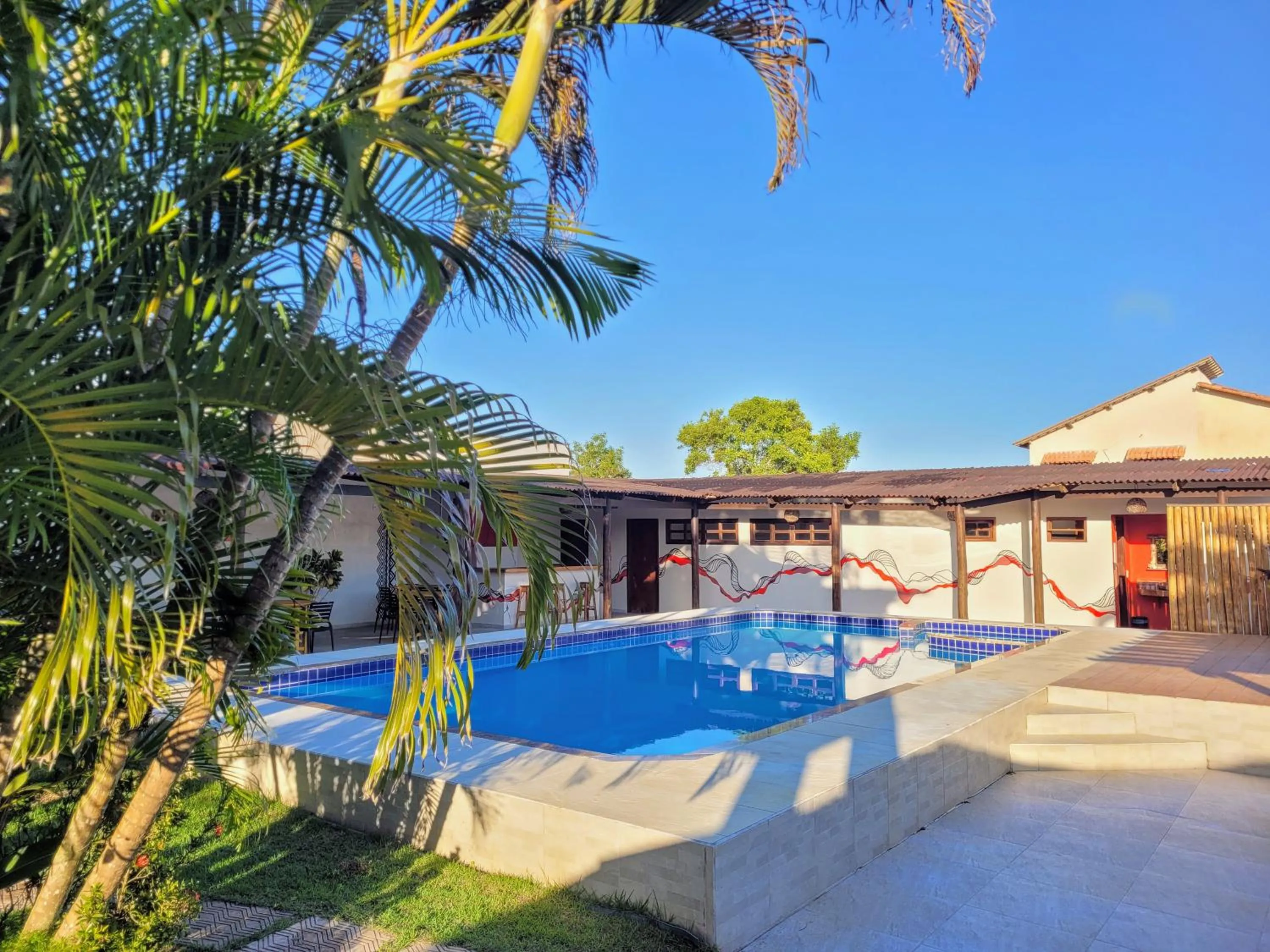 Swimming pool in Pousada Coral de Fogo