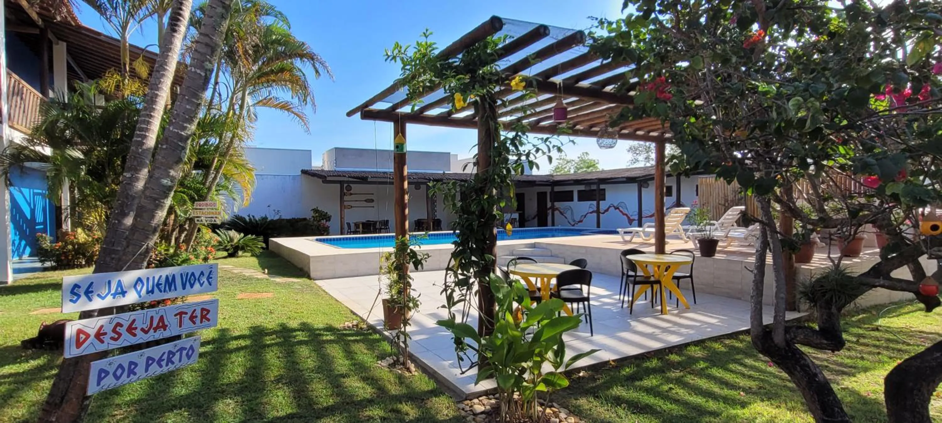 Garden in Pousada Coral de Fogo