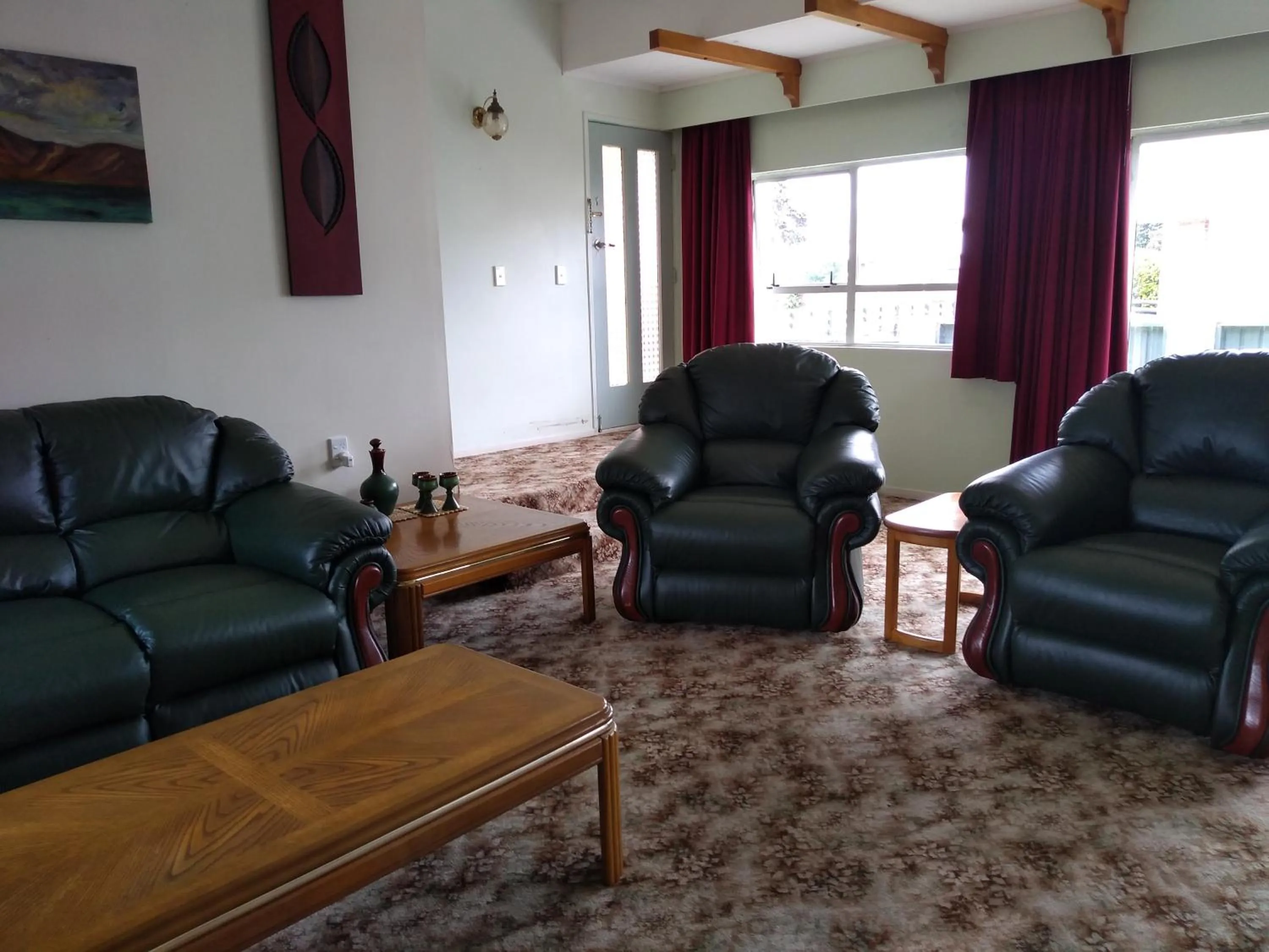 Communal lounge/ TV room in Ironsands B&B