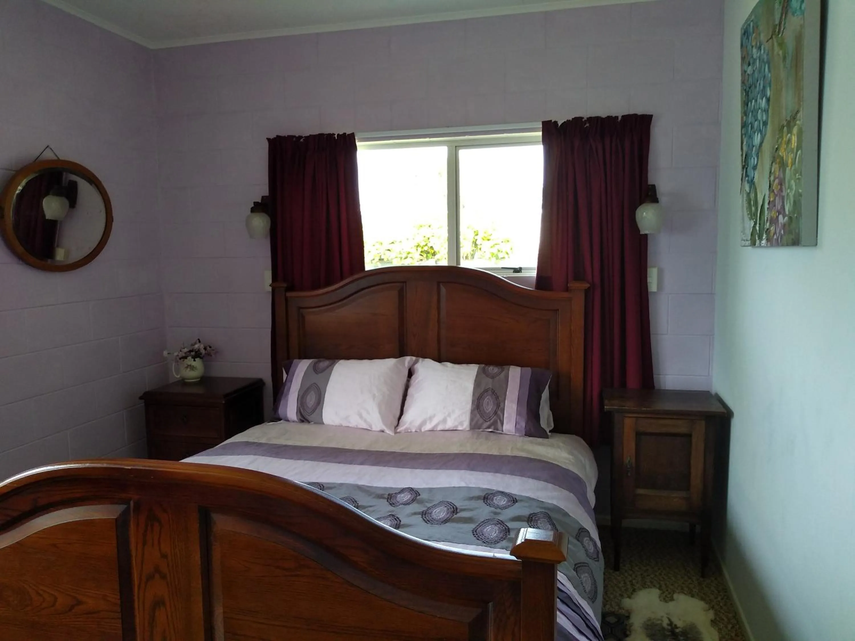 Photo of the whole room, Bed in Ironsands B&B