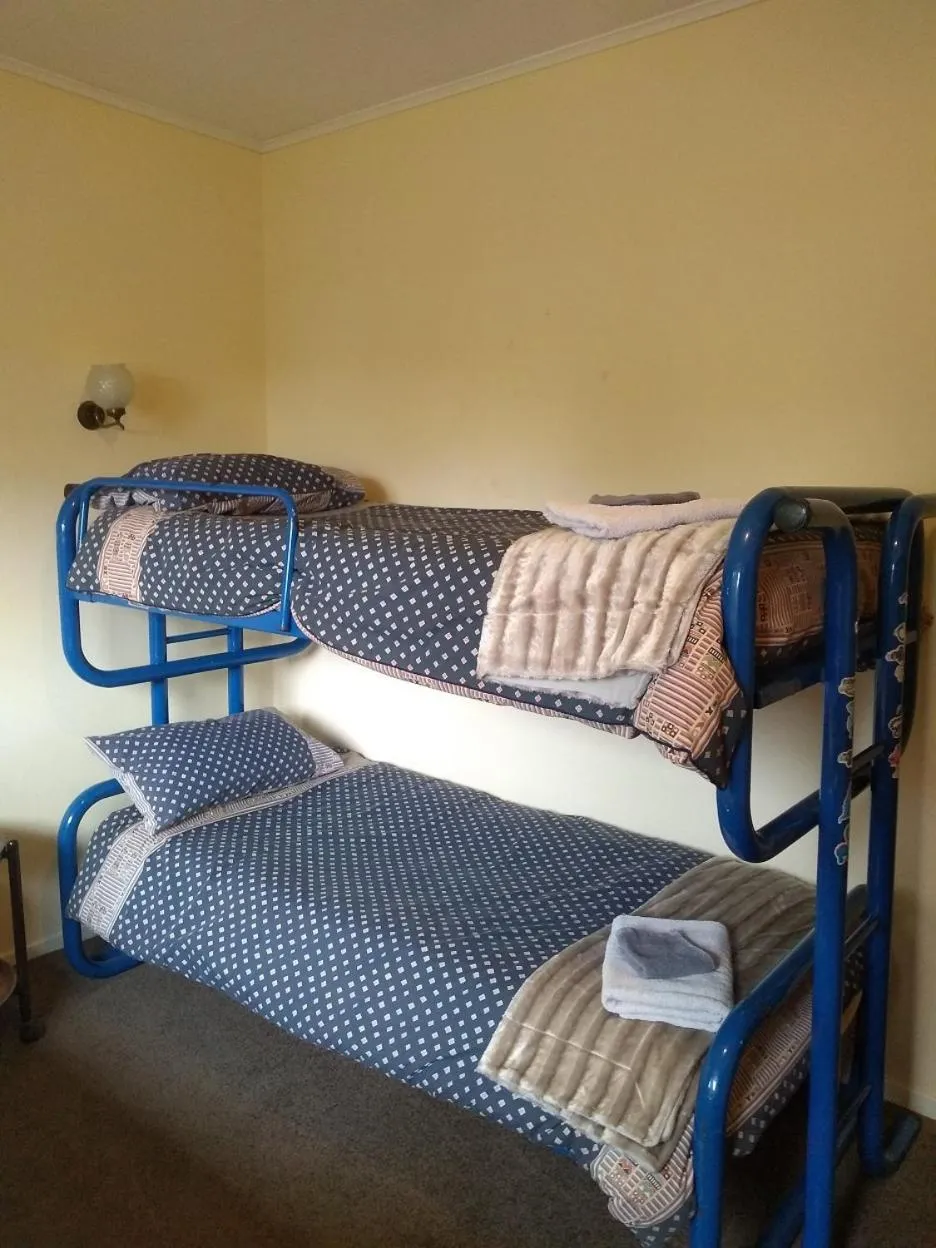 bunk bed, Bed in Ironsands B&B