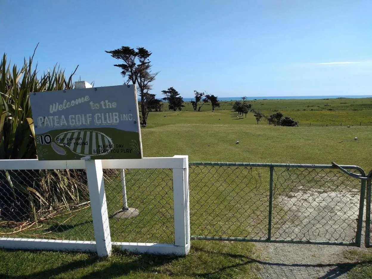 Golfcourse in Ironsands B&B