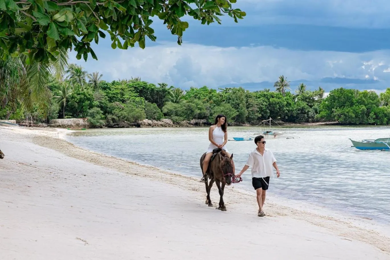 Property building in Modala Beach Resort