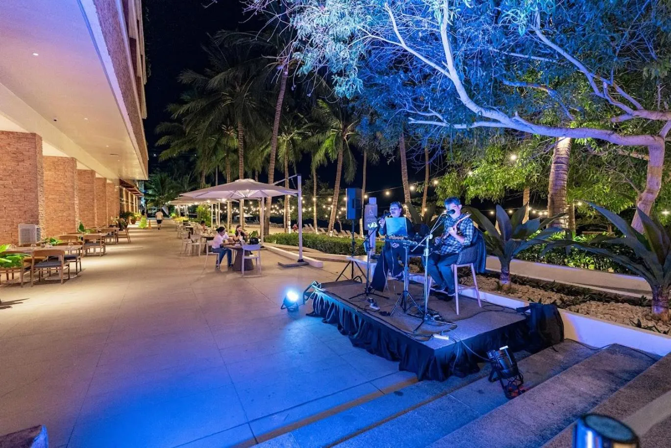 Property building in Modala Beach Resort