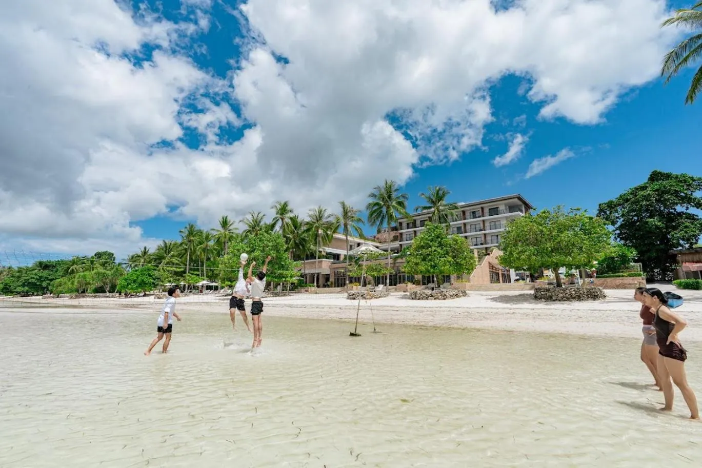 Beach in Modala Beach Resort