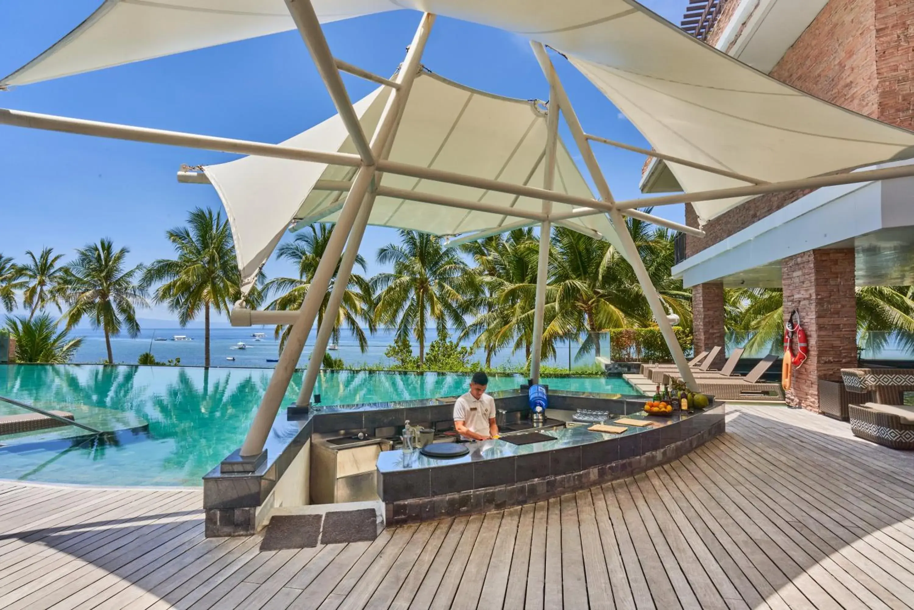 Swimming pool in Modala Beach Resort Swimming pool in Modala Beach Resort