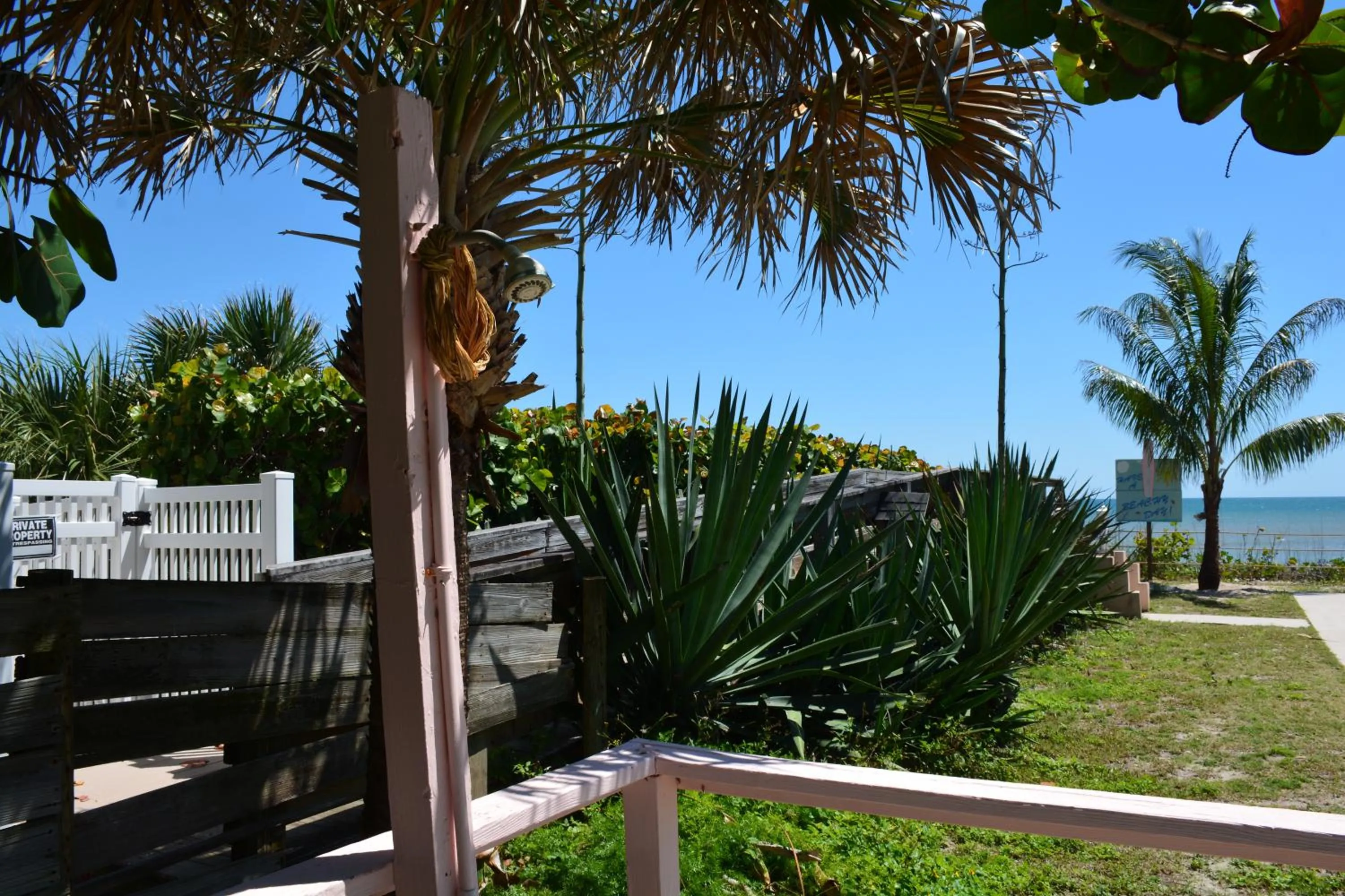 Property building in Oceanfront Sea Scape Motel