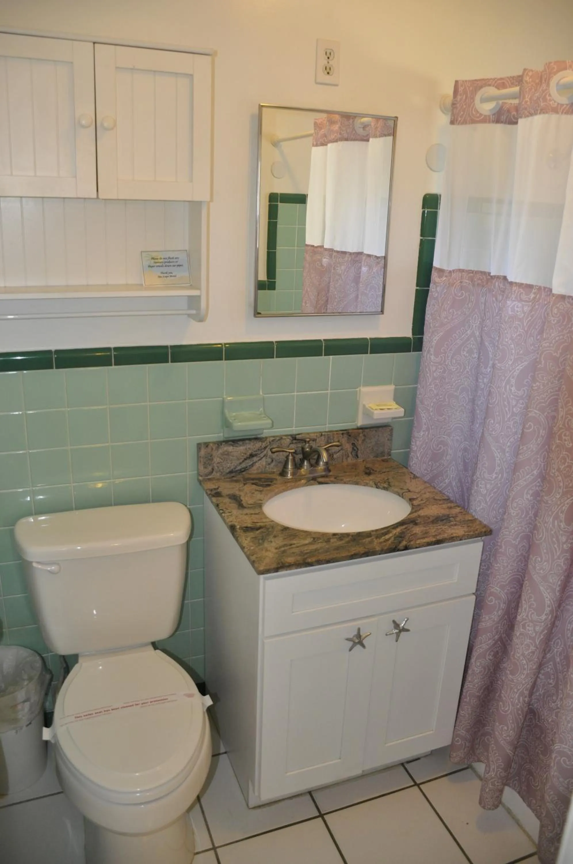 Bathroom in Oceanfront Sea Scape Motel