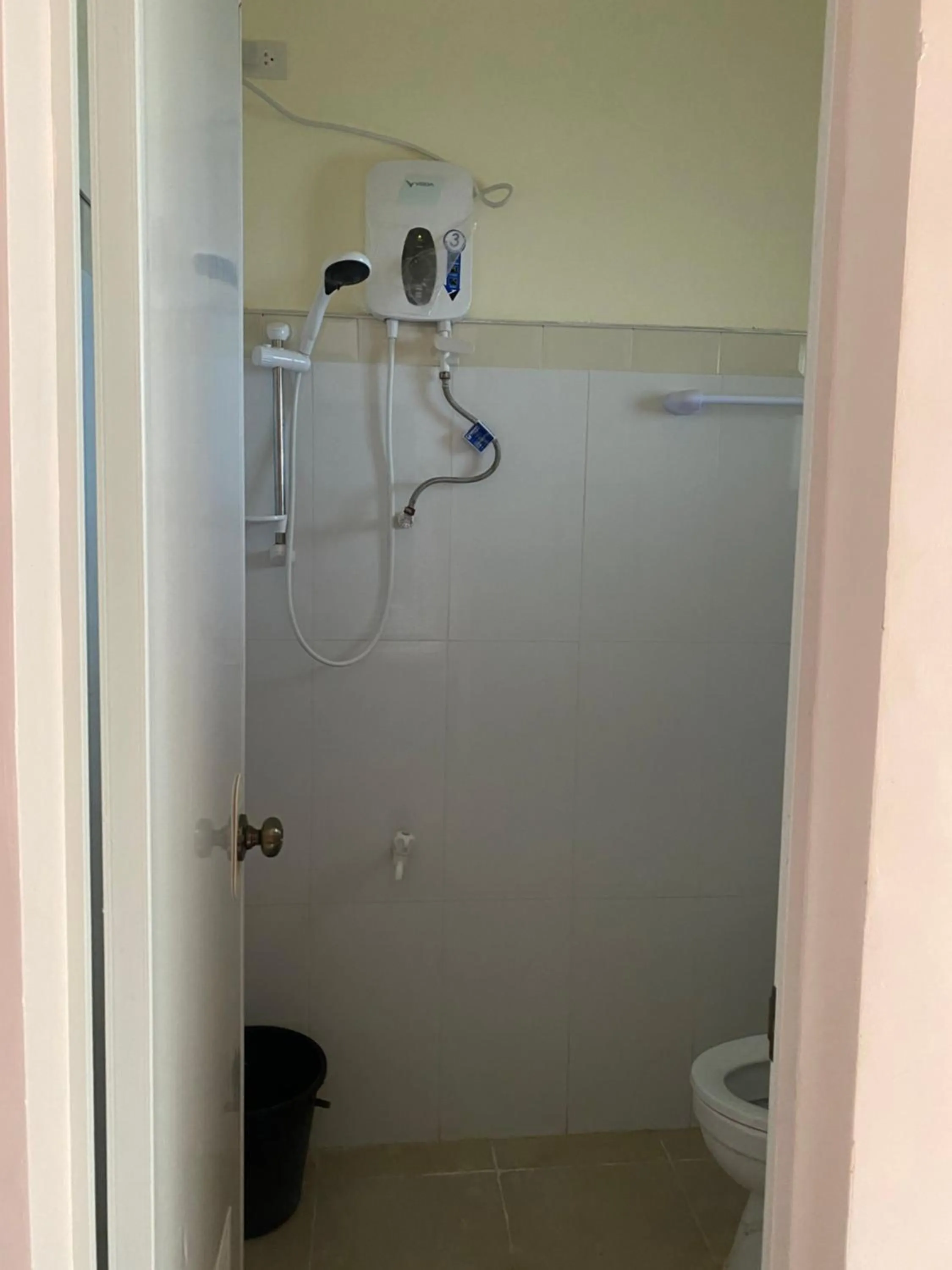 Kellocks' Seaview Apartelle