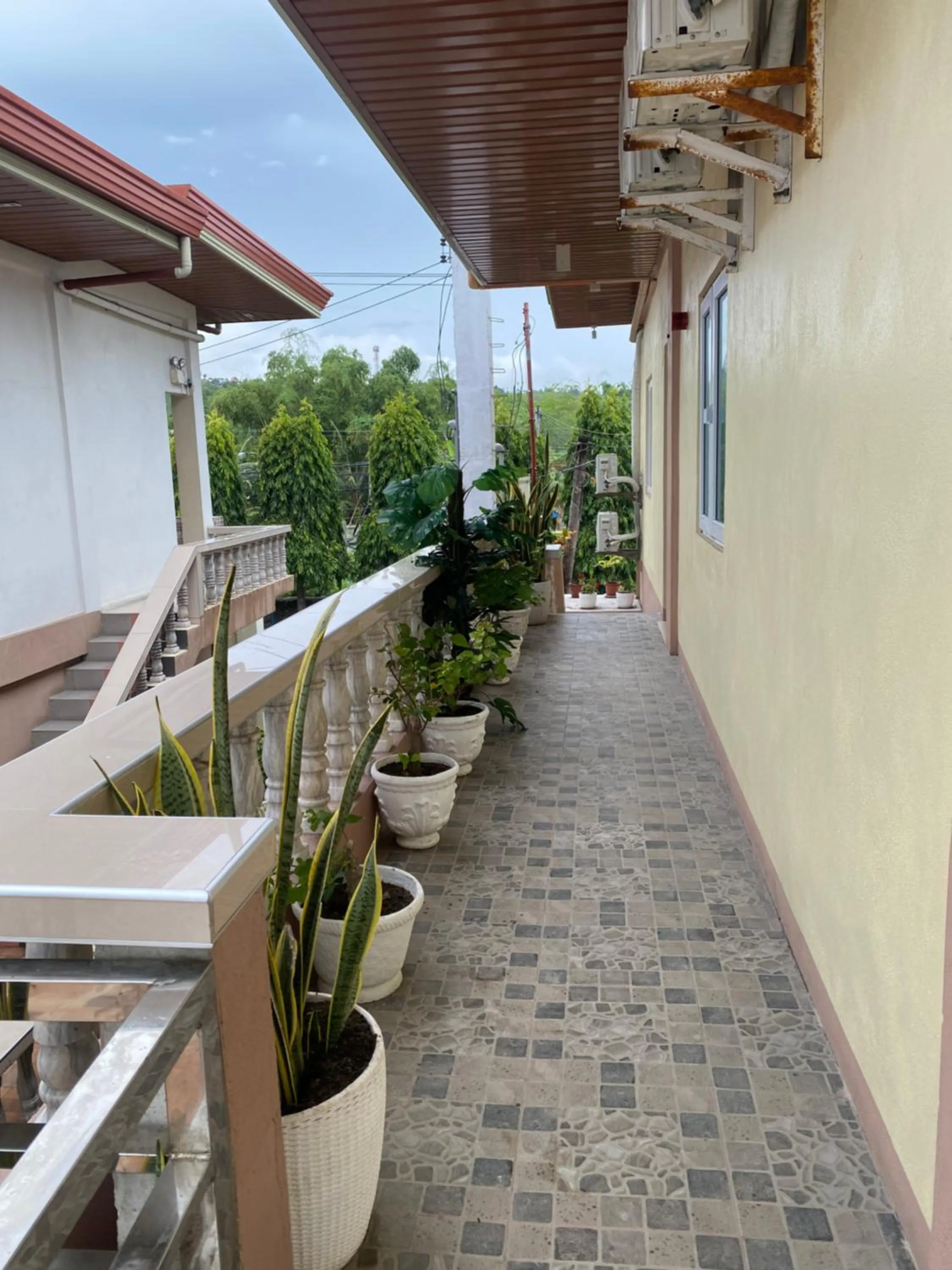 Kellocks' Seaview Apartelle